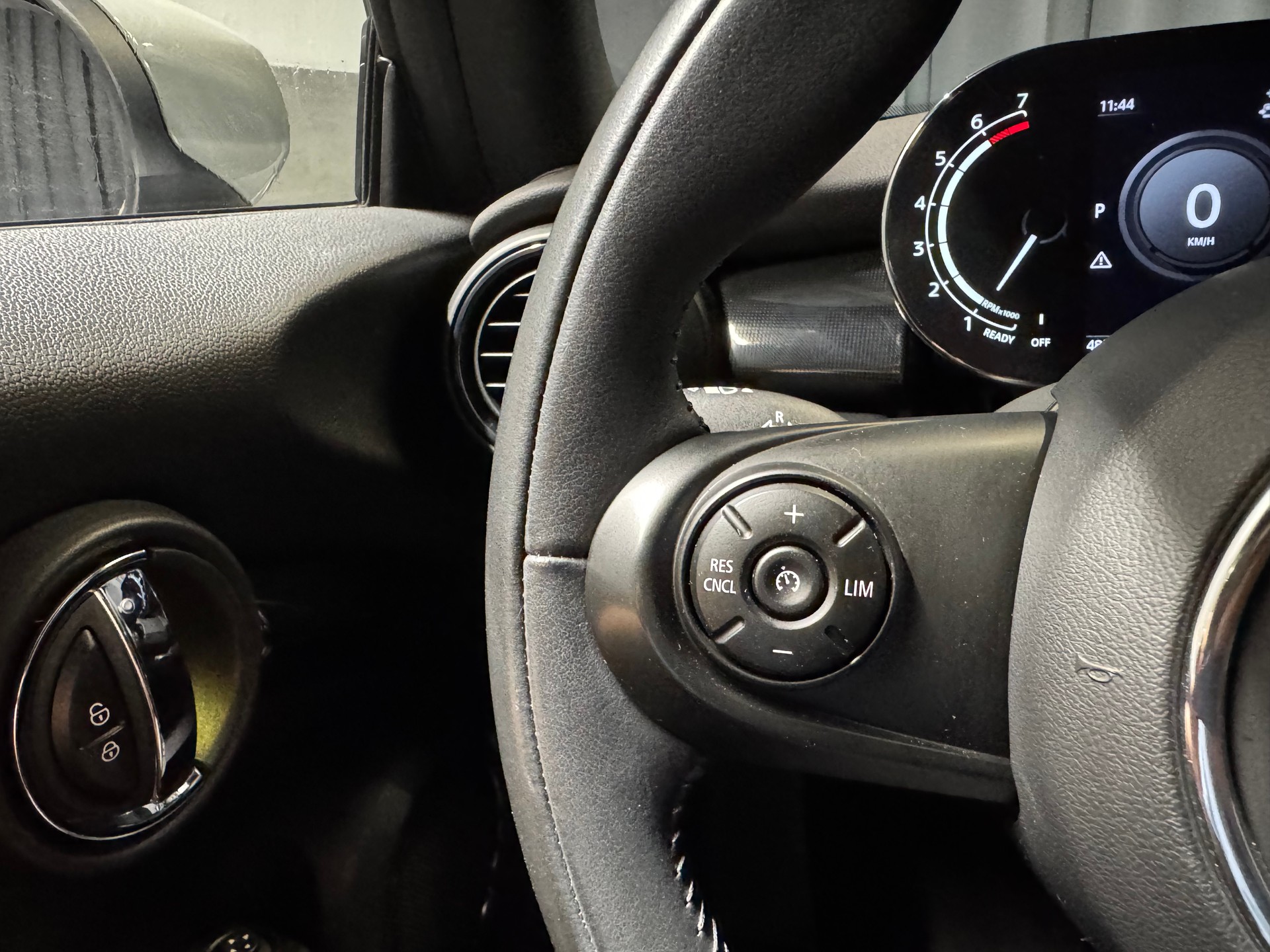 MINI Cooper S Cabriolet DKG (8)-image-13