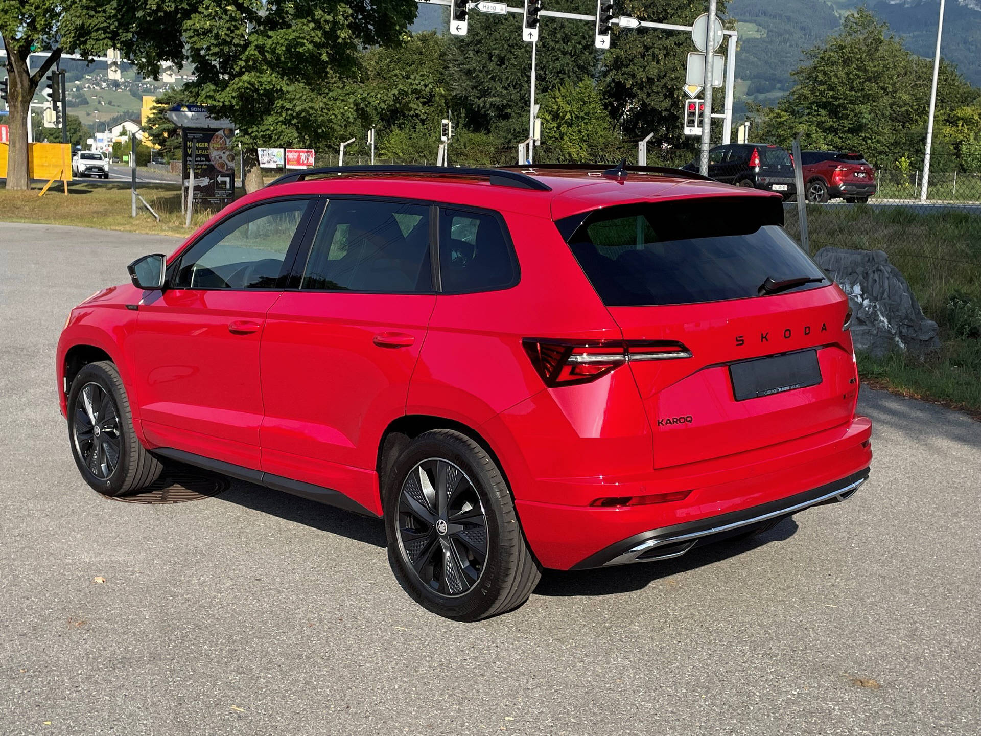 SKODA Karoq 2.0 TSI SportLine 4x4 DSG-image-2