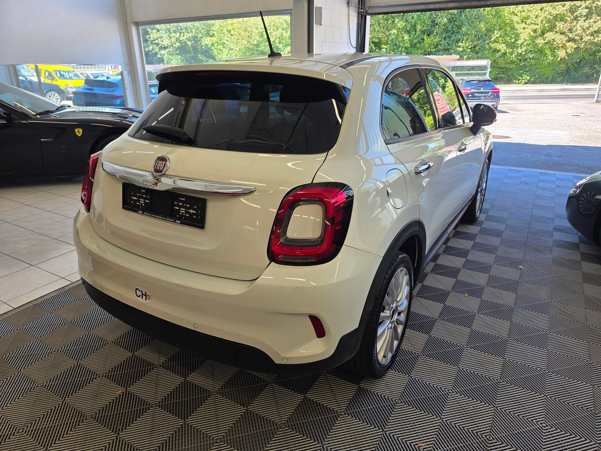 FIAT 500X 1.0 GSE Lounge Swiss Edition-image-3
