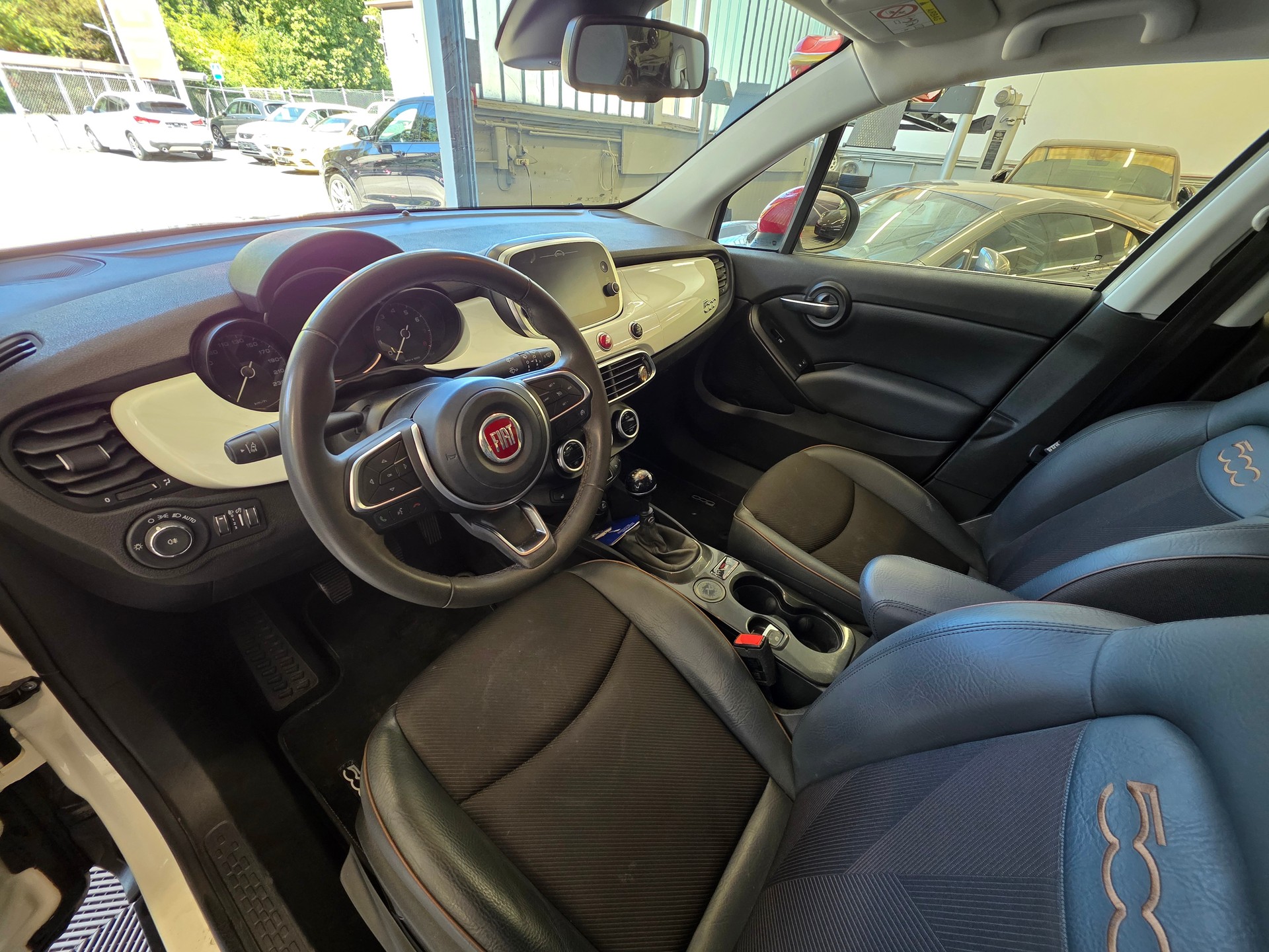 FIAT 500X 1.0 GSE Lounge Swiss Edition-image-8