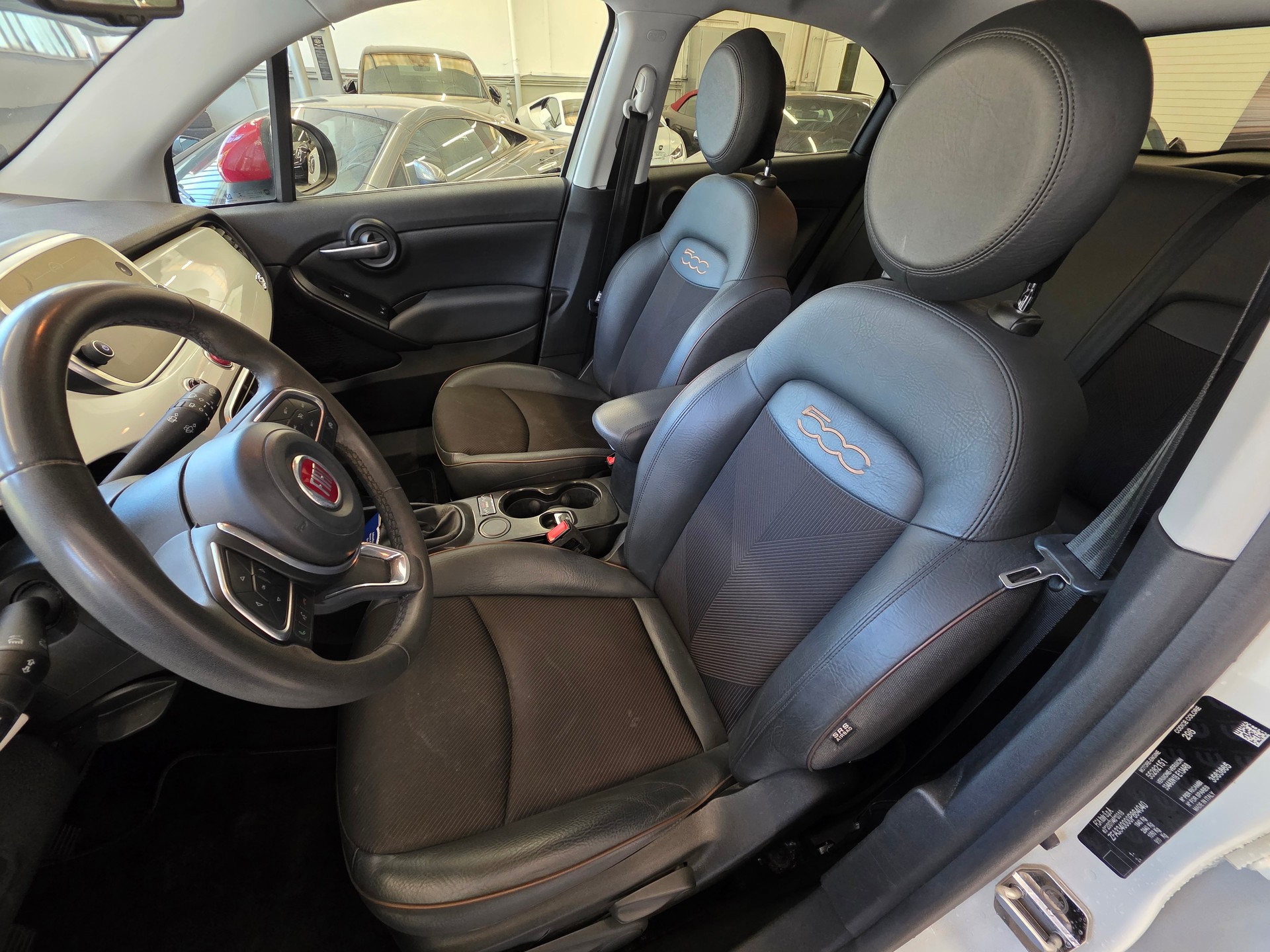 FIAT 500X 1.0 GSE Lounge Swiss Edition-image-6