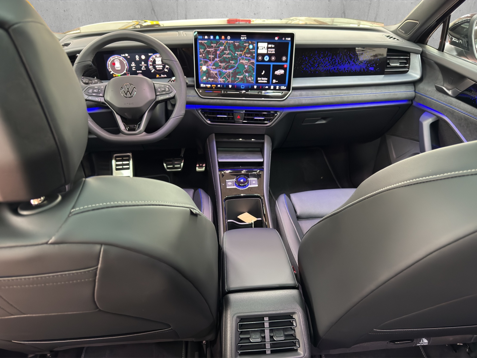 VW Tayron 2.0 TSI R-Line Plus DSG 4Motion-image-8