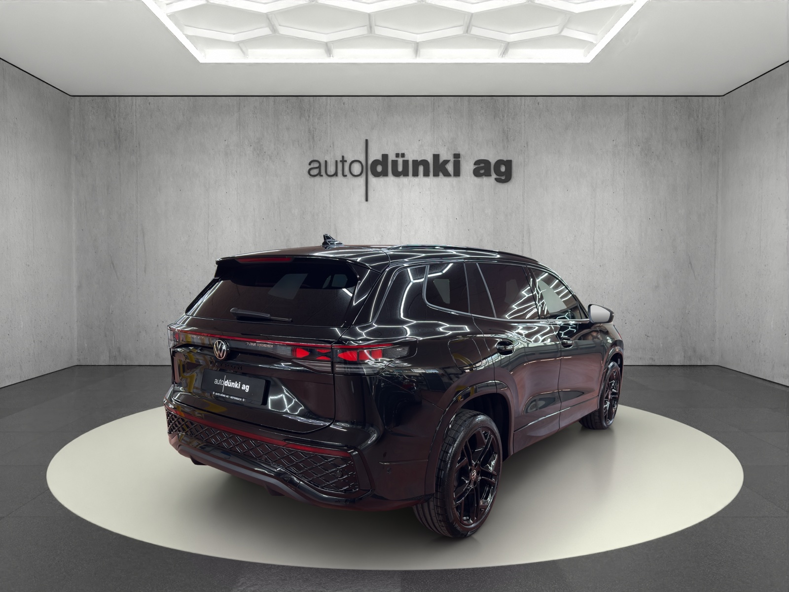VW Tayron 2.0 TSI R-Line Plus DSG 4Motion-image-3