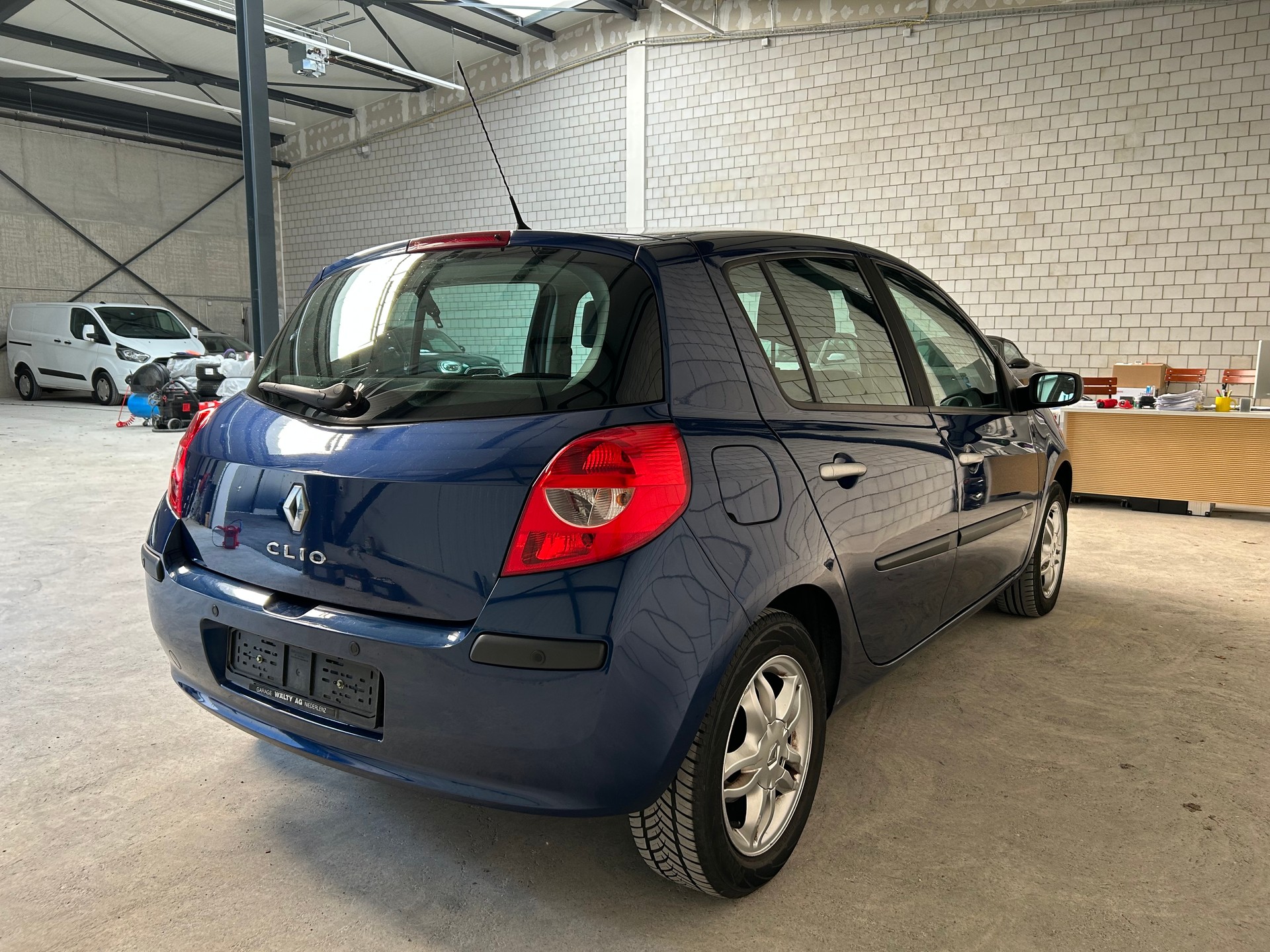 RENAULT Clio 1.6 16V Exception-image-3
