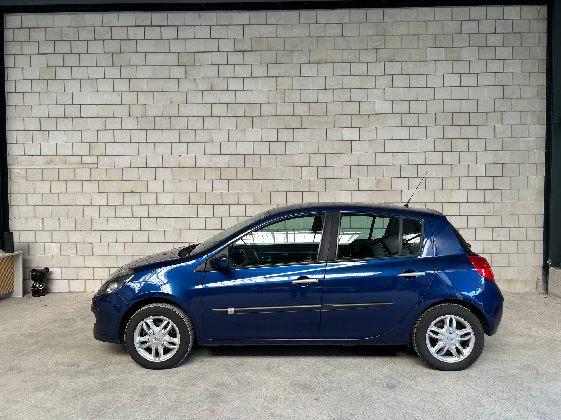 RENAULT Clio 1.6 16V Exception-image-0