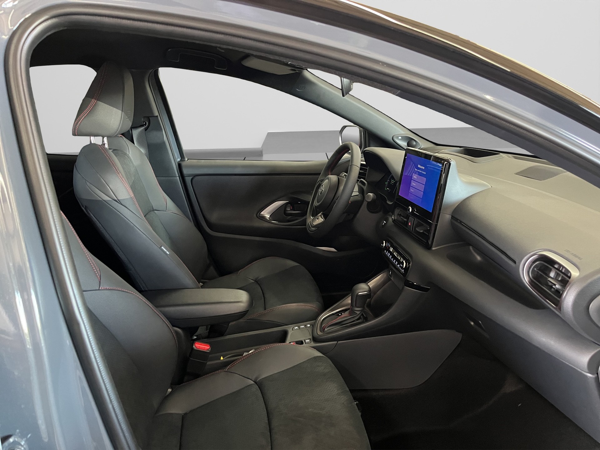 TOYOTA YARIS 1.5 VVT-i HSD GR Sport-image-11