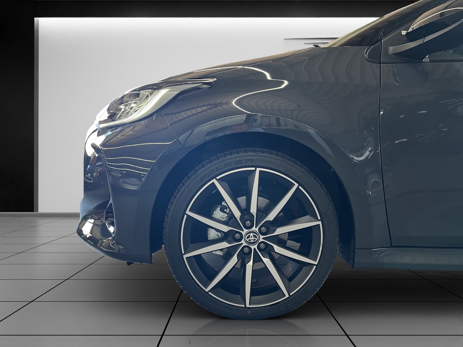 TOYOTA YARIS 1.5 VVT-i HSD GR Sport-image-14