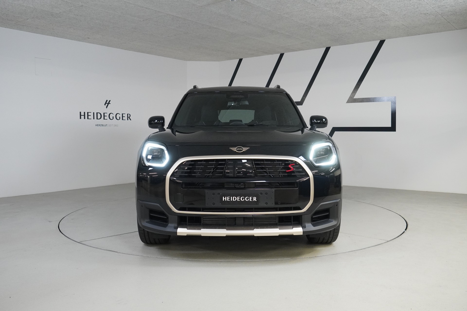 MINI Countryman S ALL4 Steptronic-showroom-element-1