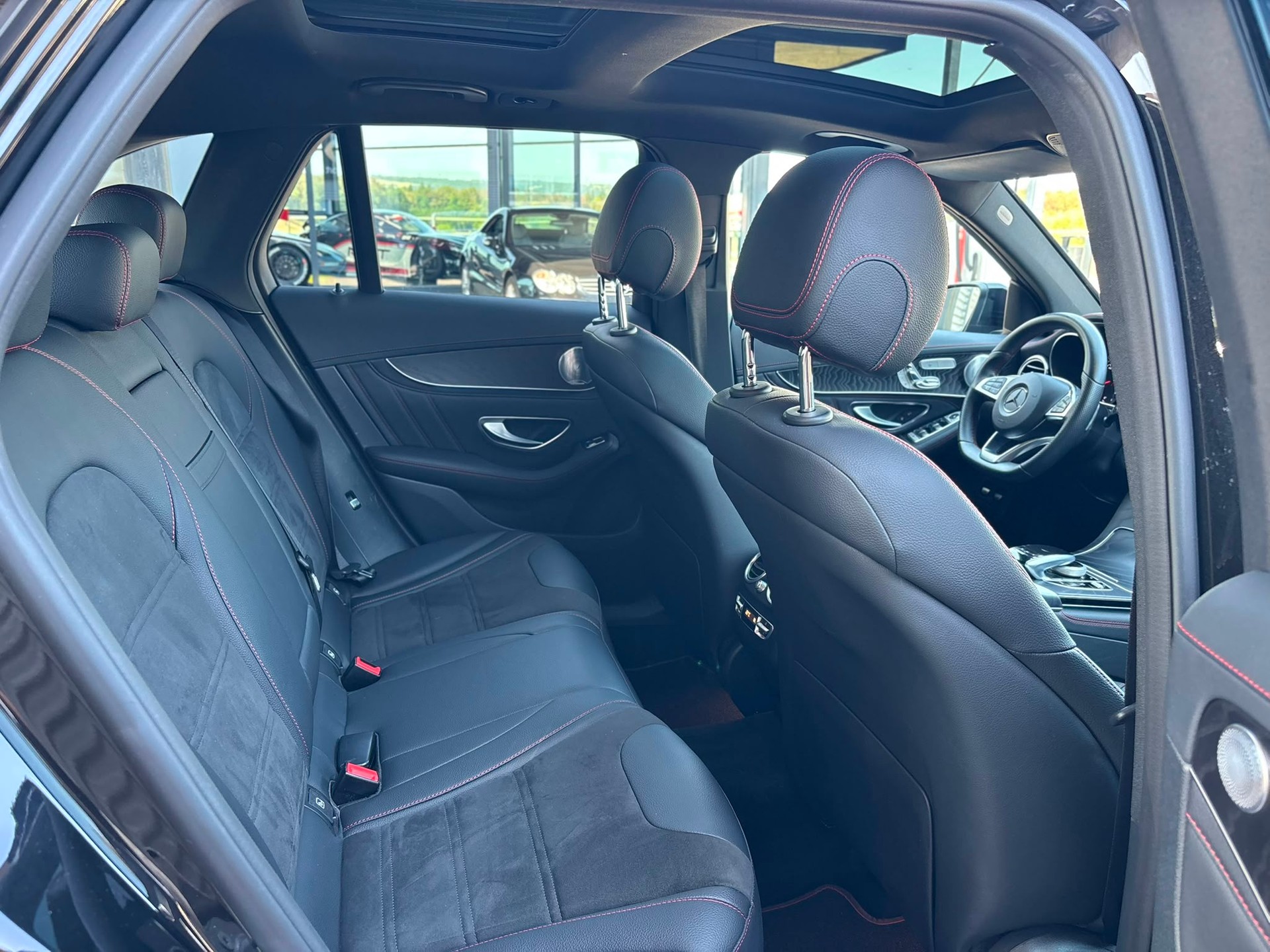MERCEDES-BENZ GLC 43 AMG 4M-image-9