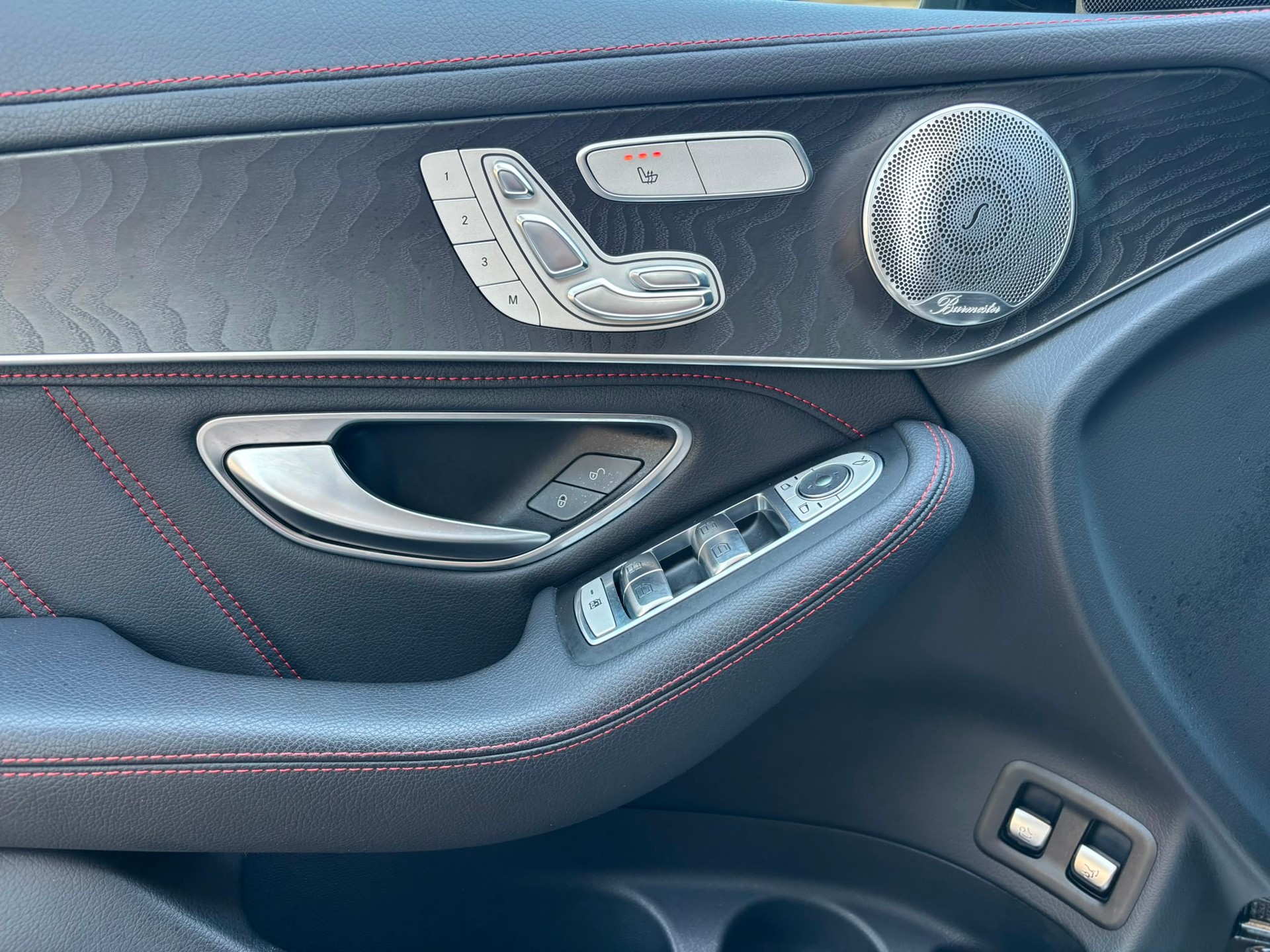 MERCEDES-BENZ GLC 43 AMG 4M-image-12