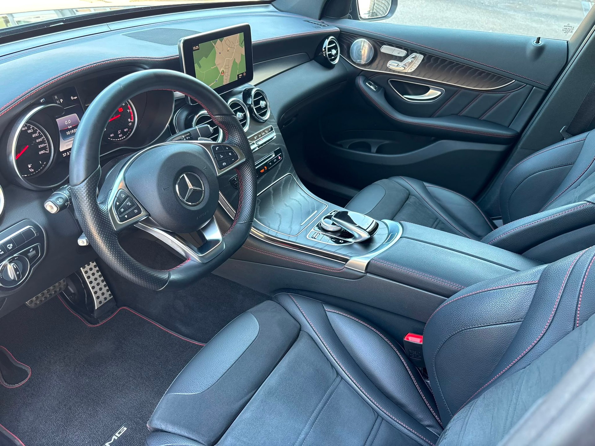 MERCEDES-BENZ GLC 43 AMG 4M-image-6