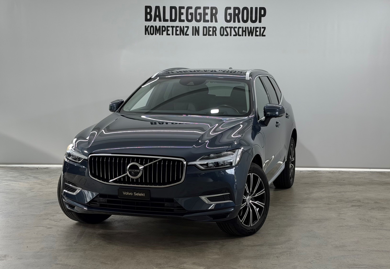 VOLVO XC60 2.0 T8 TE Inscription eAW-image-0