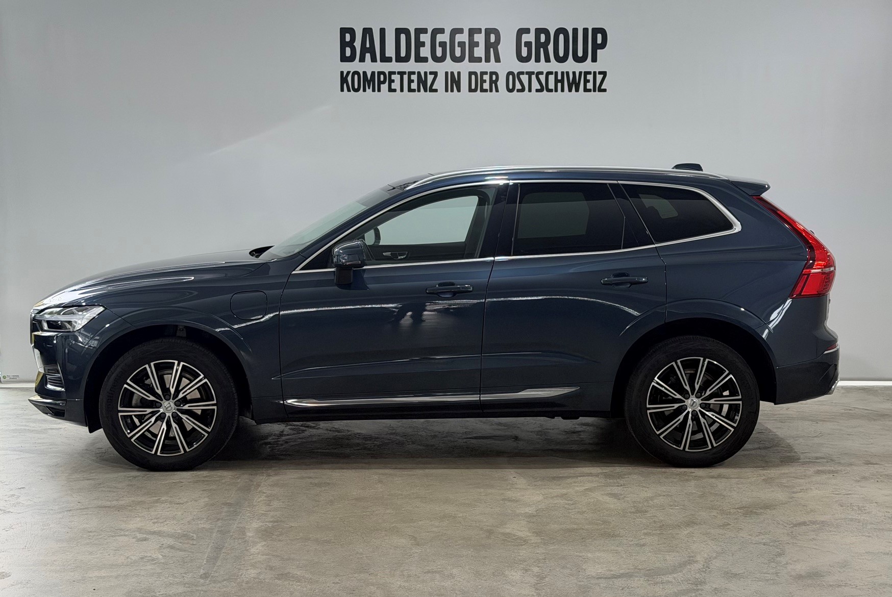 VOLVO XC60 2.0 T8 TE Inscription eAW-image-2