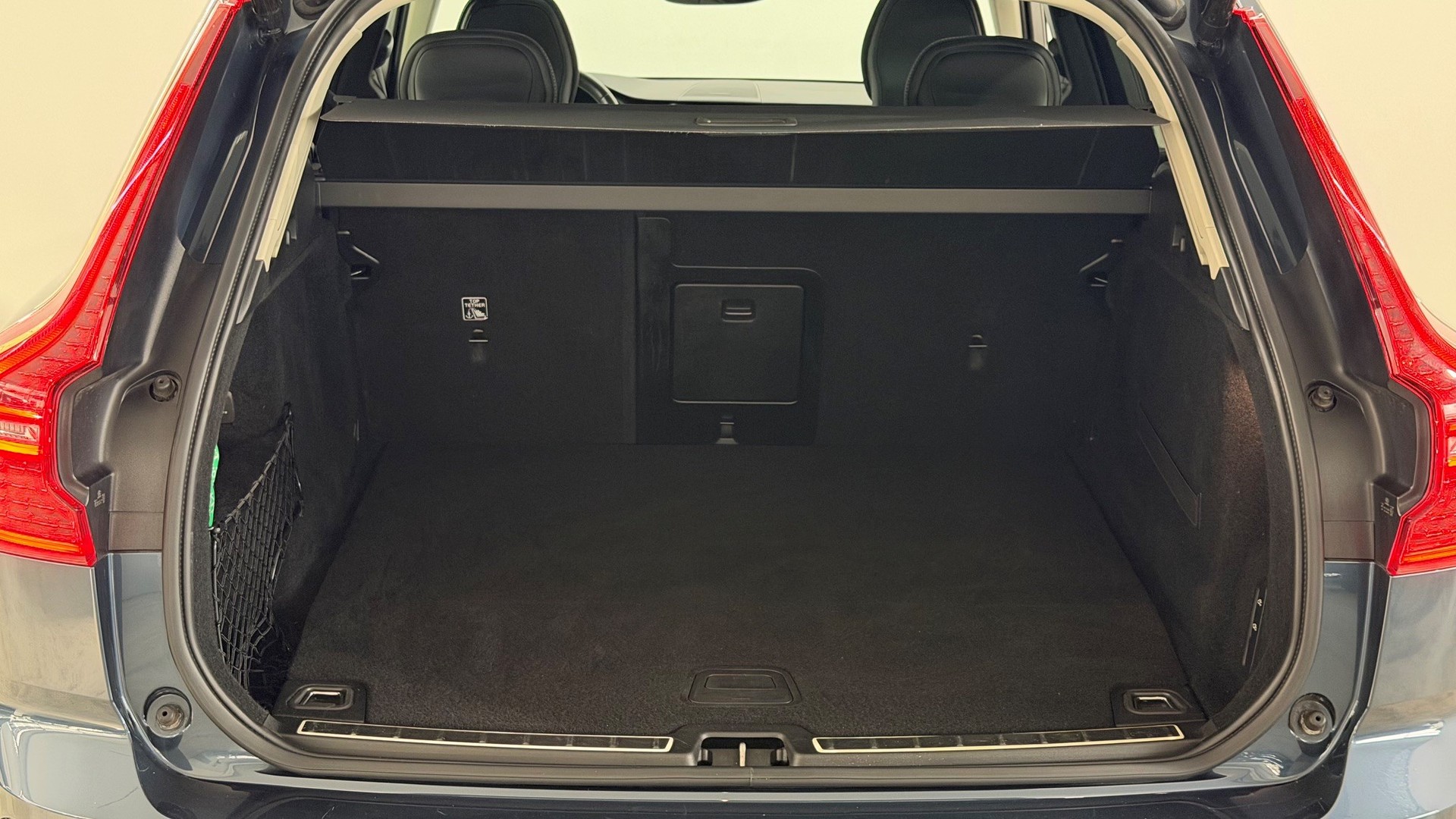 VOLVO XC60 2.0 T8 TE Inscription eAW-image-12
