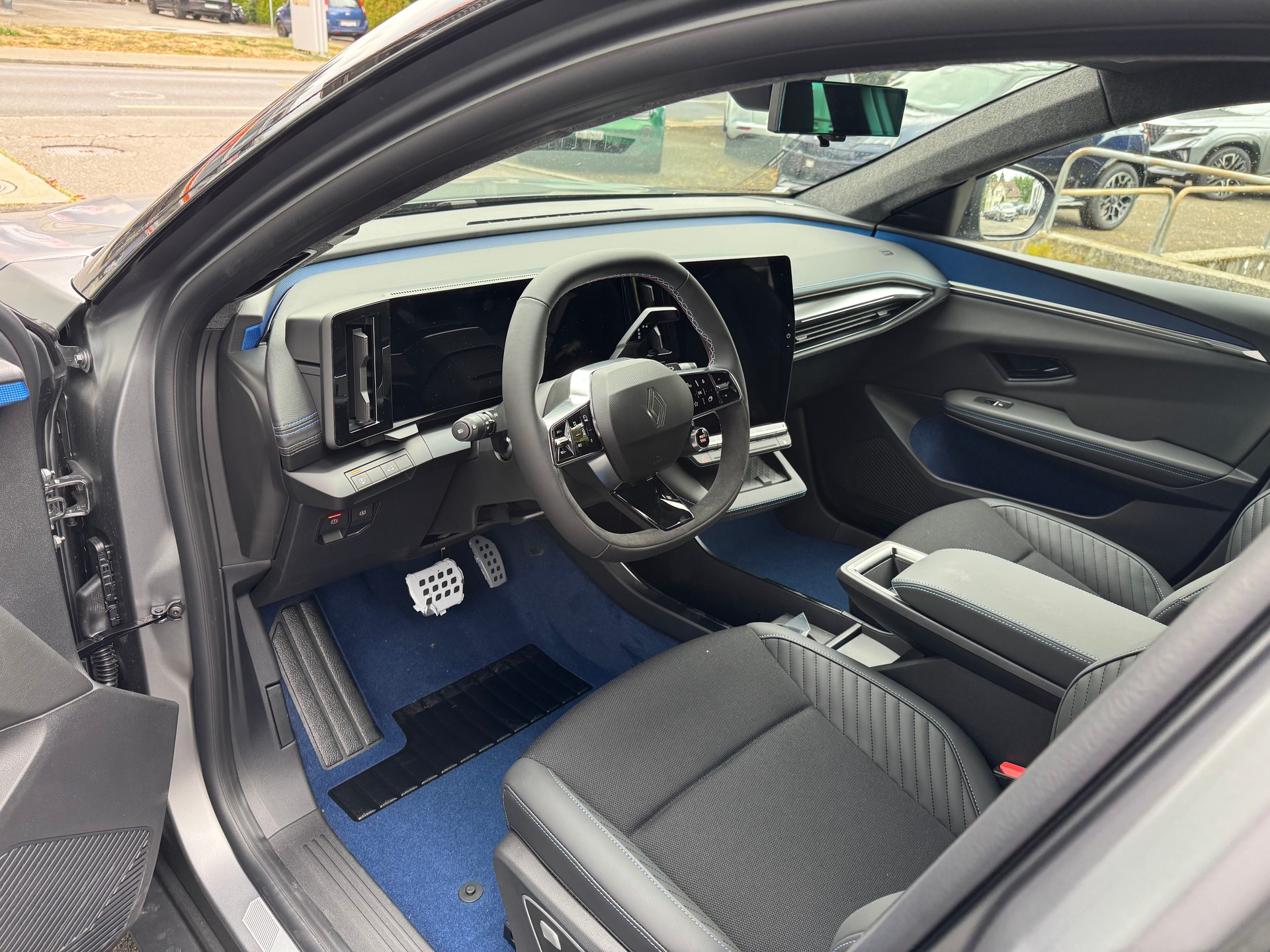 RENAULT Scénic E-Tech Long Range Esprit Alpine-image-12