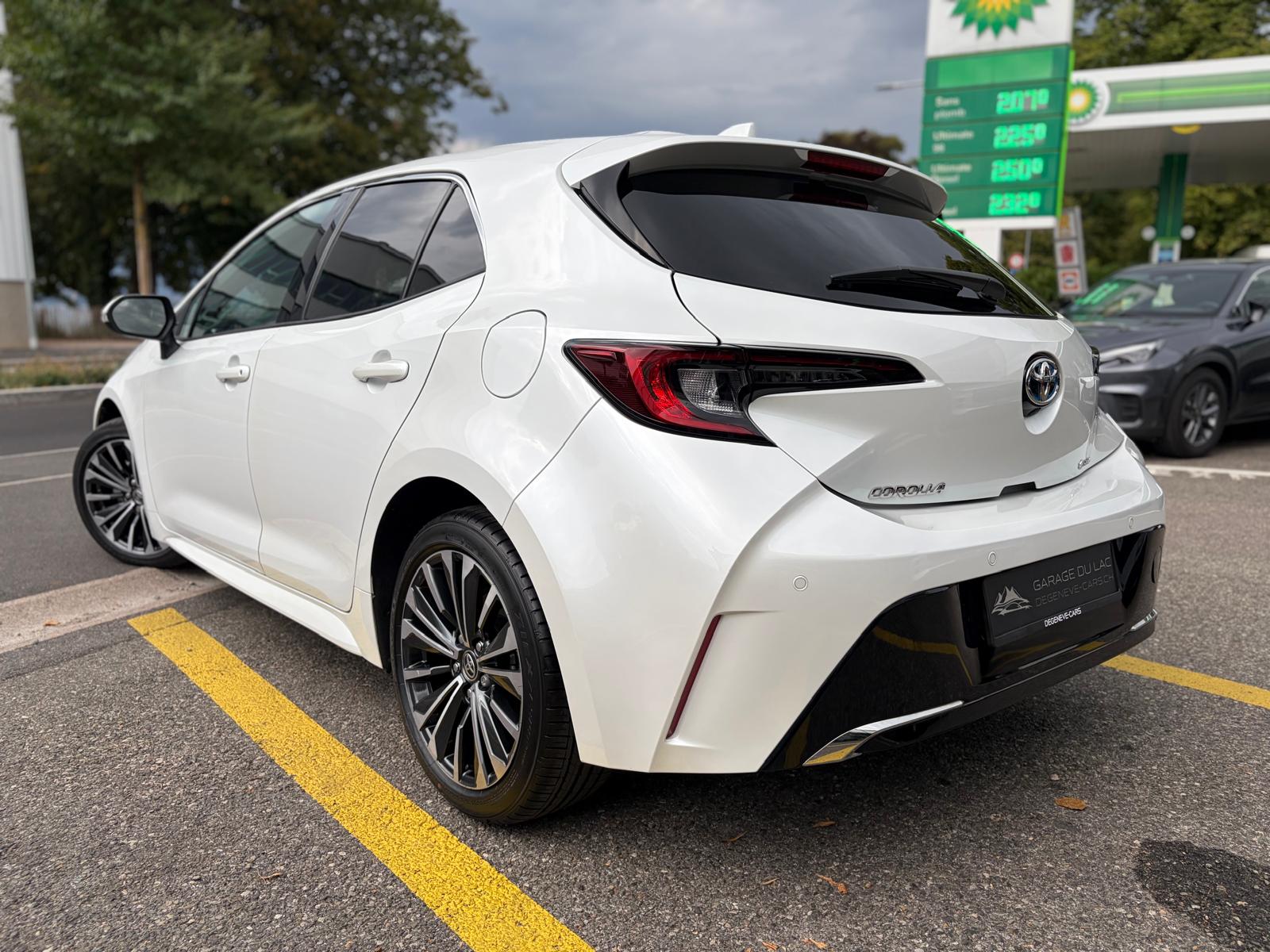 TOYOTA Corolla 1.8 HSD Trend e- CVT-image-2