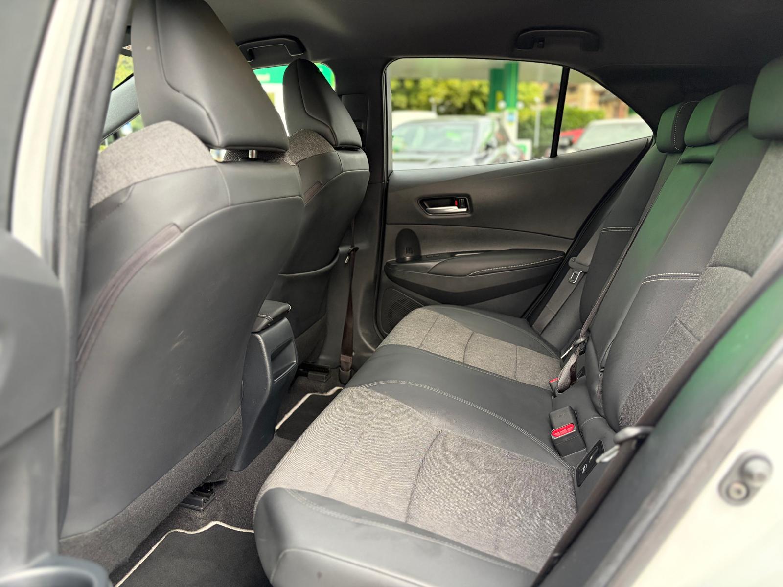 TOYOTA Corolla 1.8 HSD Trend e- CVT-image-10