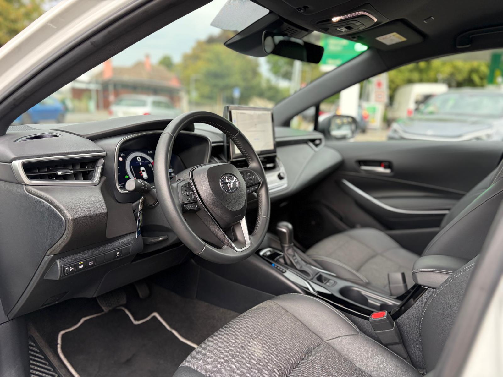 TOYOTA Corolla 1.8 HSD Trend e- CVT-image-8