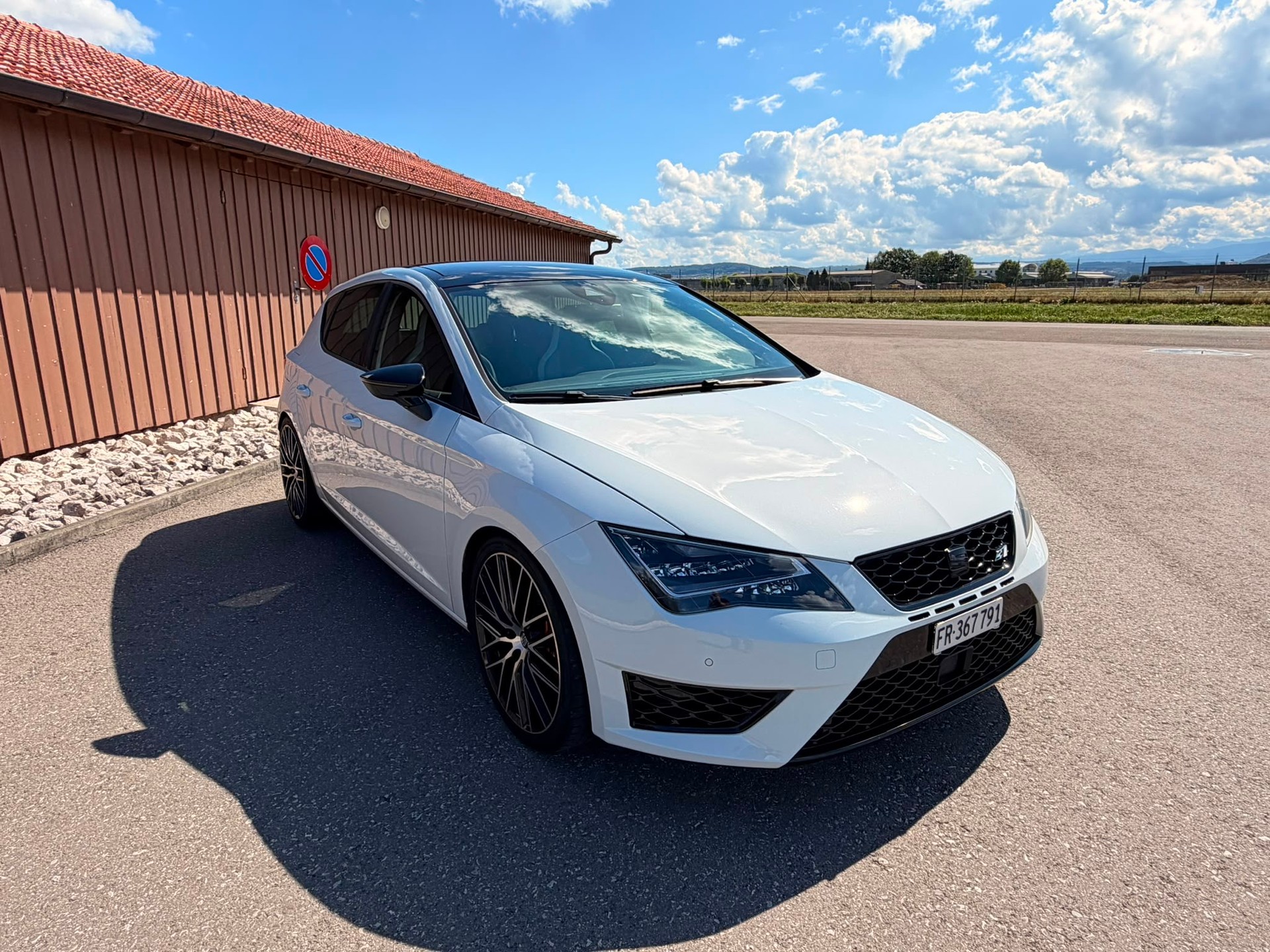 SEAT Leon 2.0 TSI Cupra 280 DSG-image-1