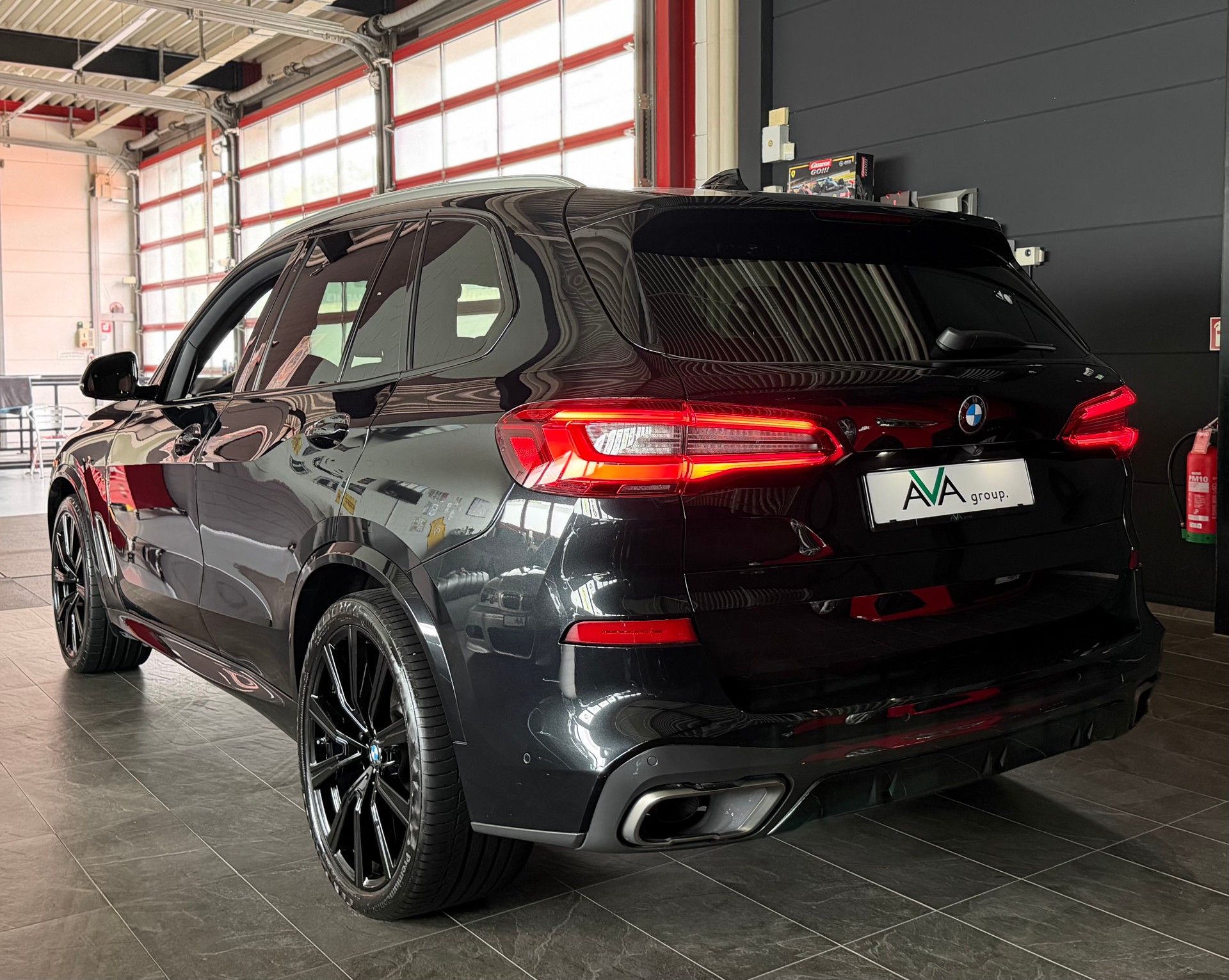 BMW X5 xDrive M50d Steptronic*INDIVIDUAL*-image-8