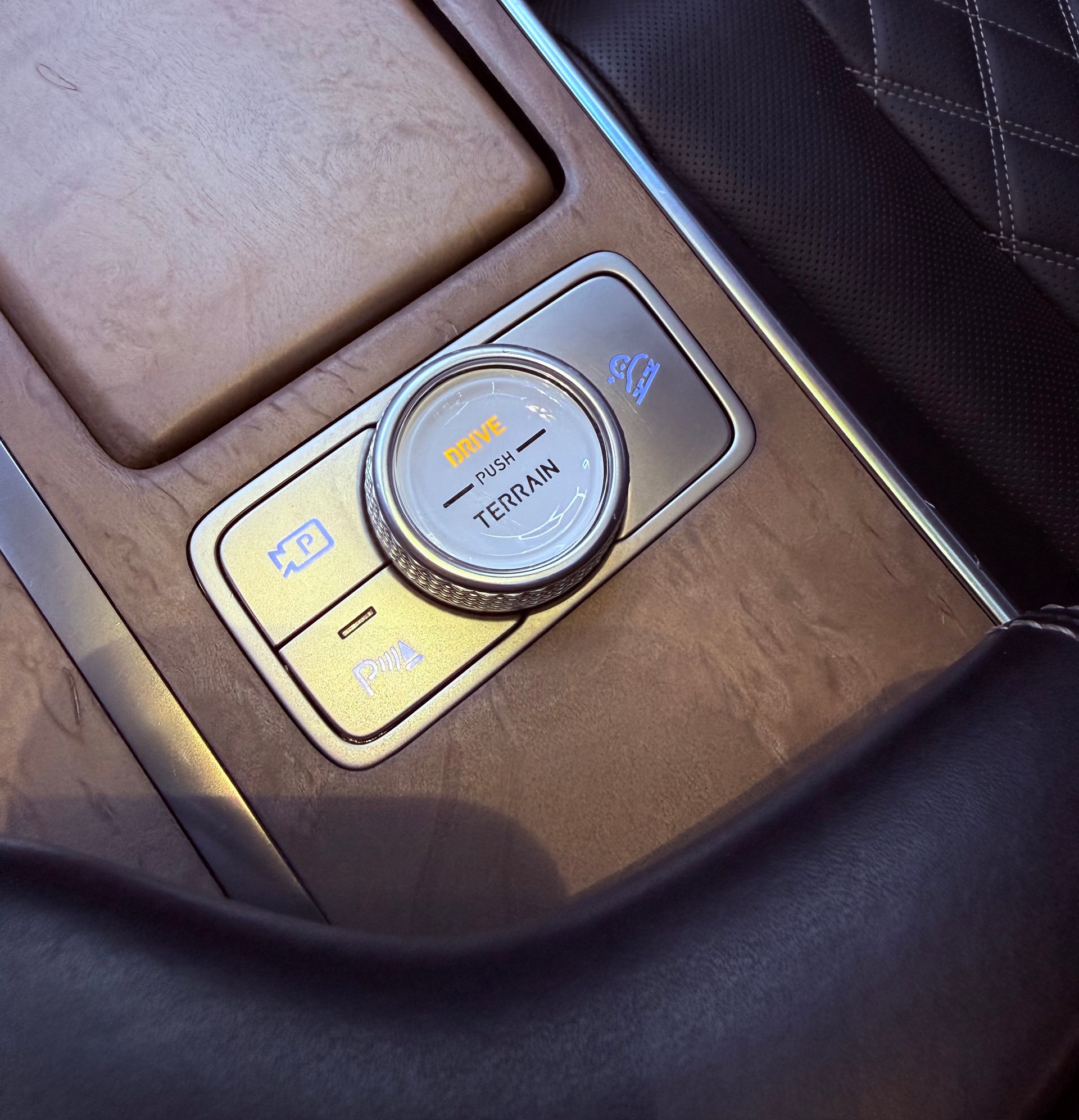 GENESIS GV80 2.5 TGDI Luxus AT8 AWD-image-15