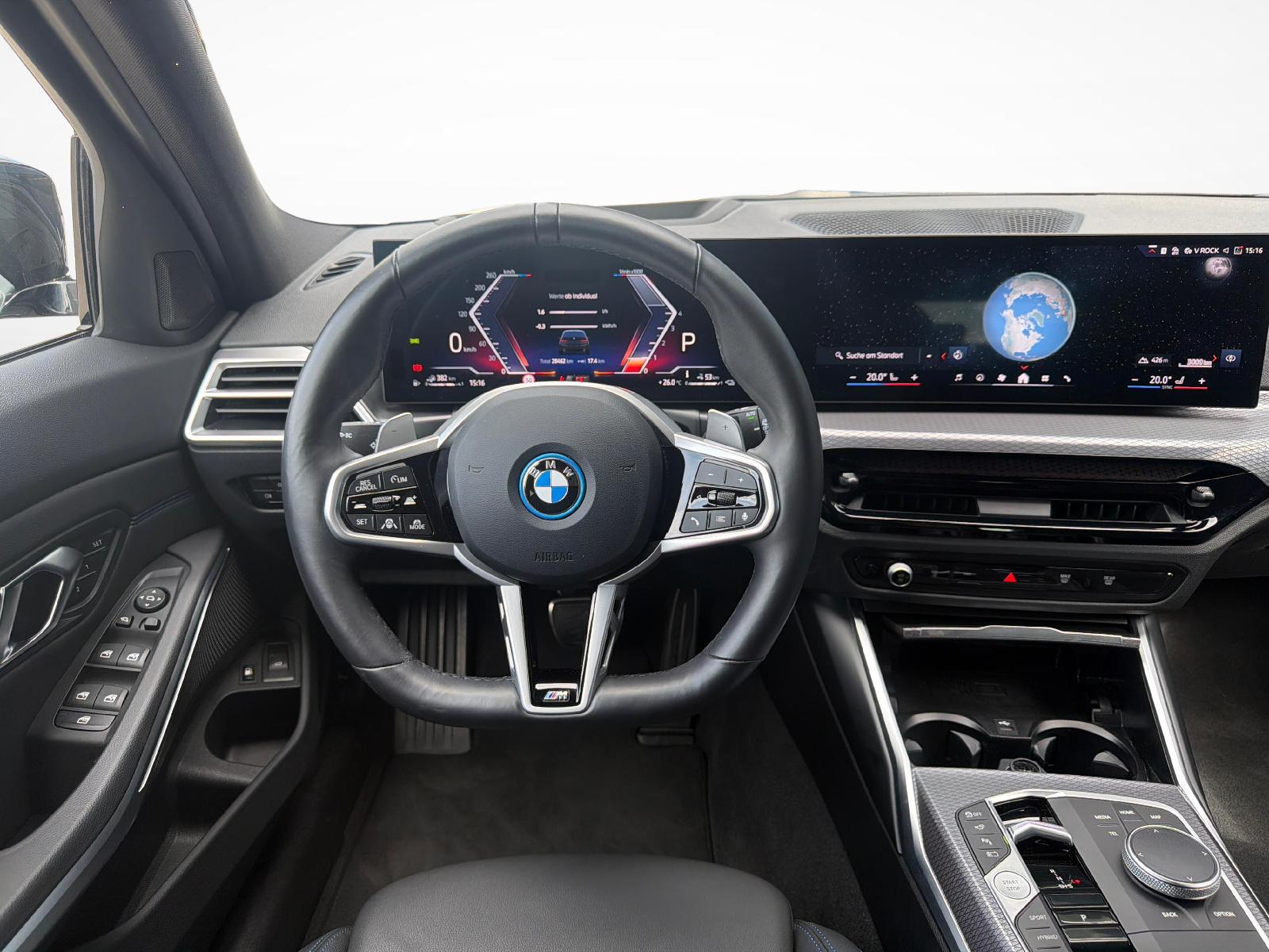 BMW 330e xDrive Touring M Sport-image-14