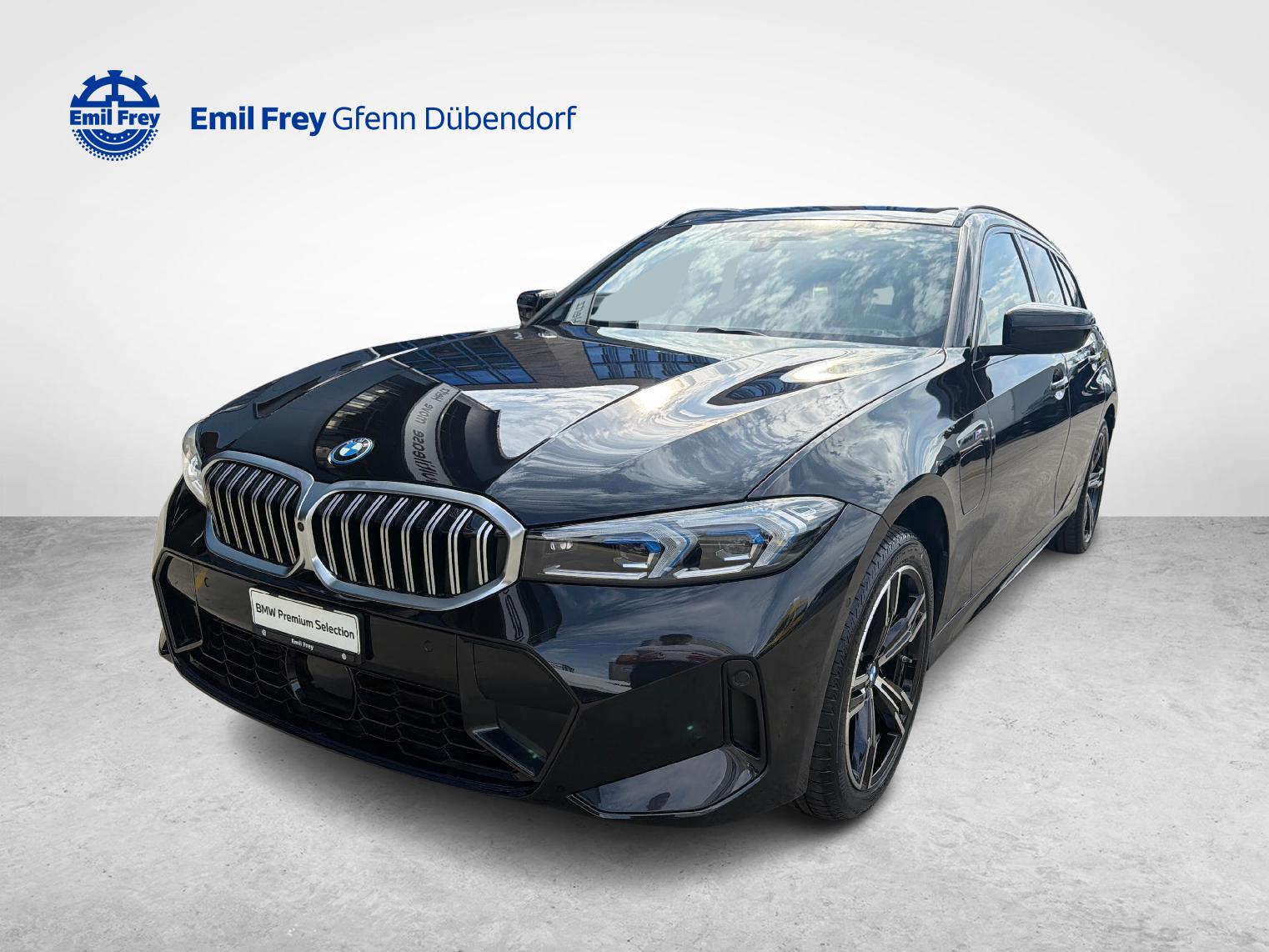 BMW 330e xDrive Touring M Sport-image-0