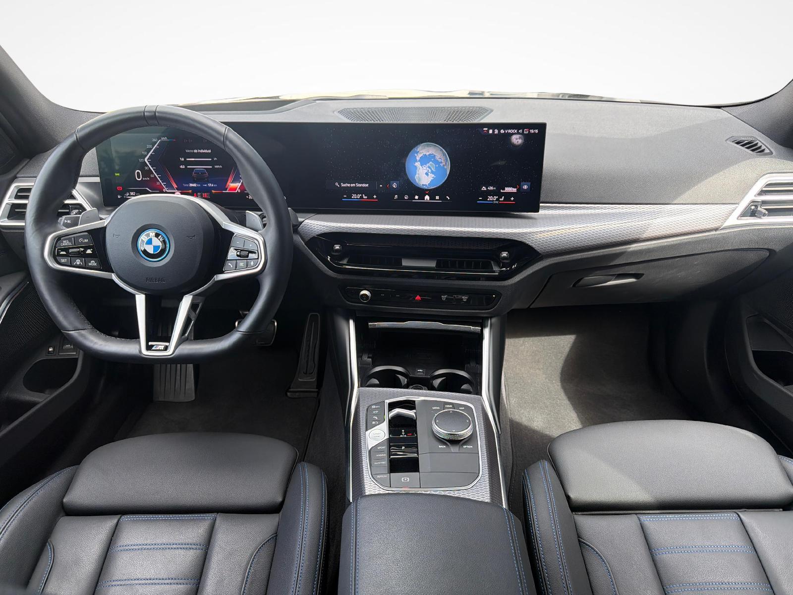 BMW 330e xDrive Touring M Sport-image-13