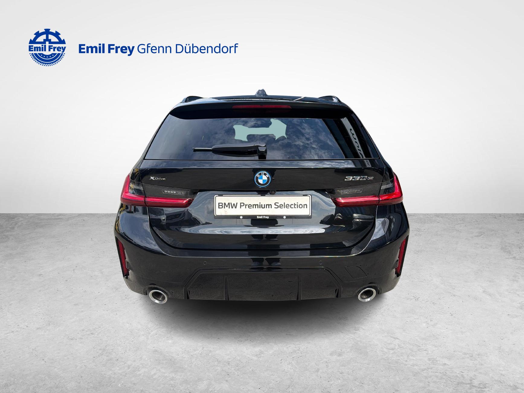 BMW 330e xDrive Touring M Sport-image-9