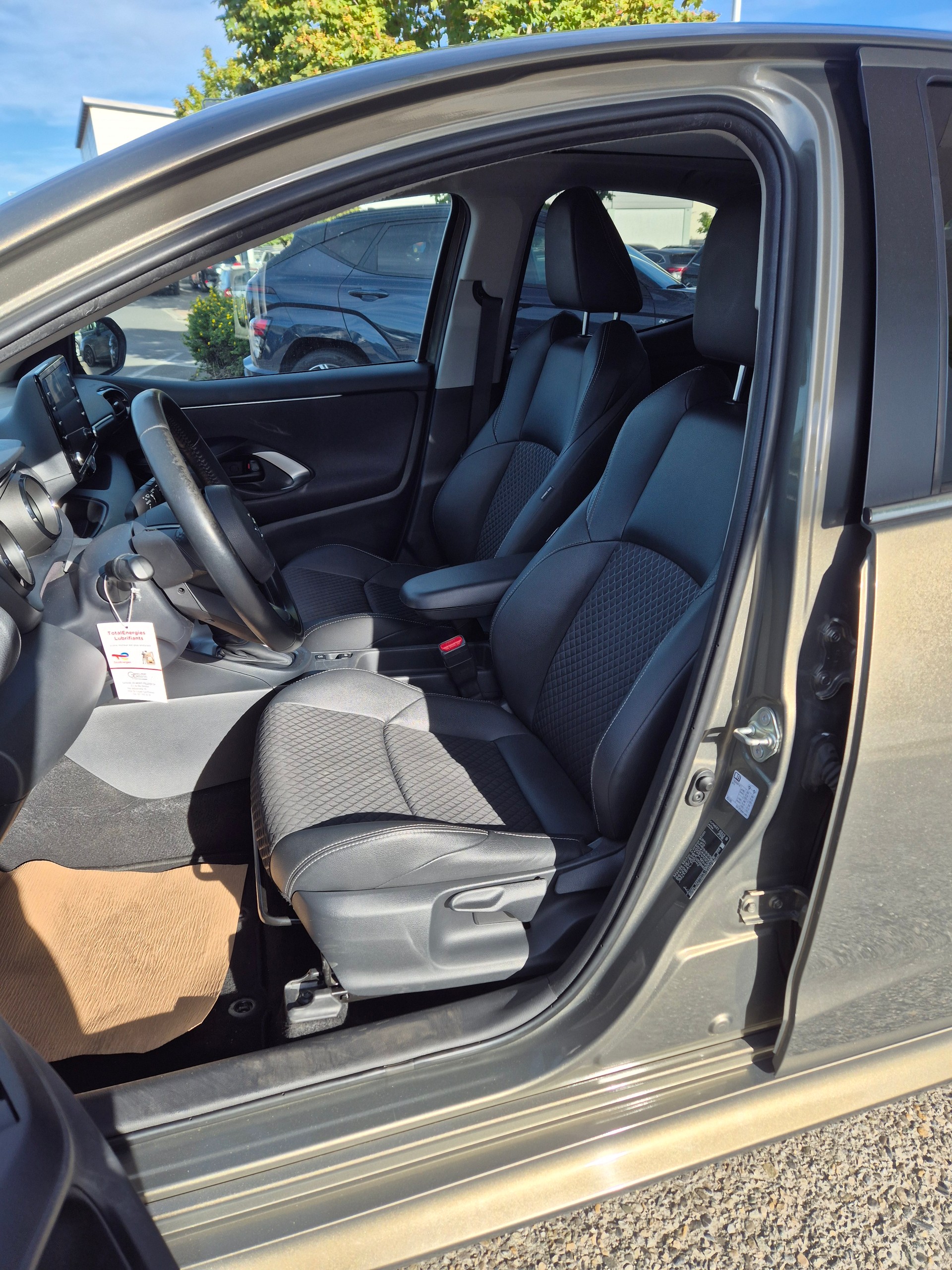 MAZDA 2 Hybrid Prime-line-image-6