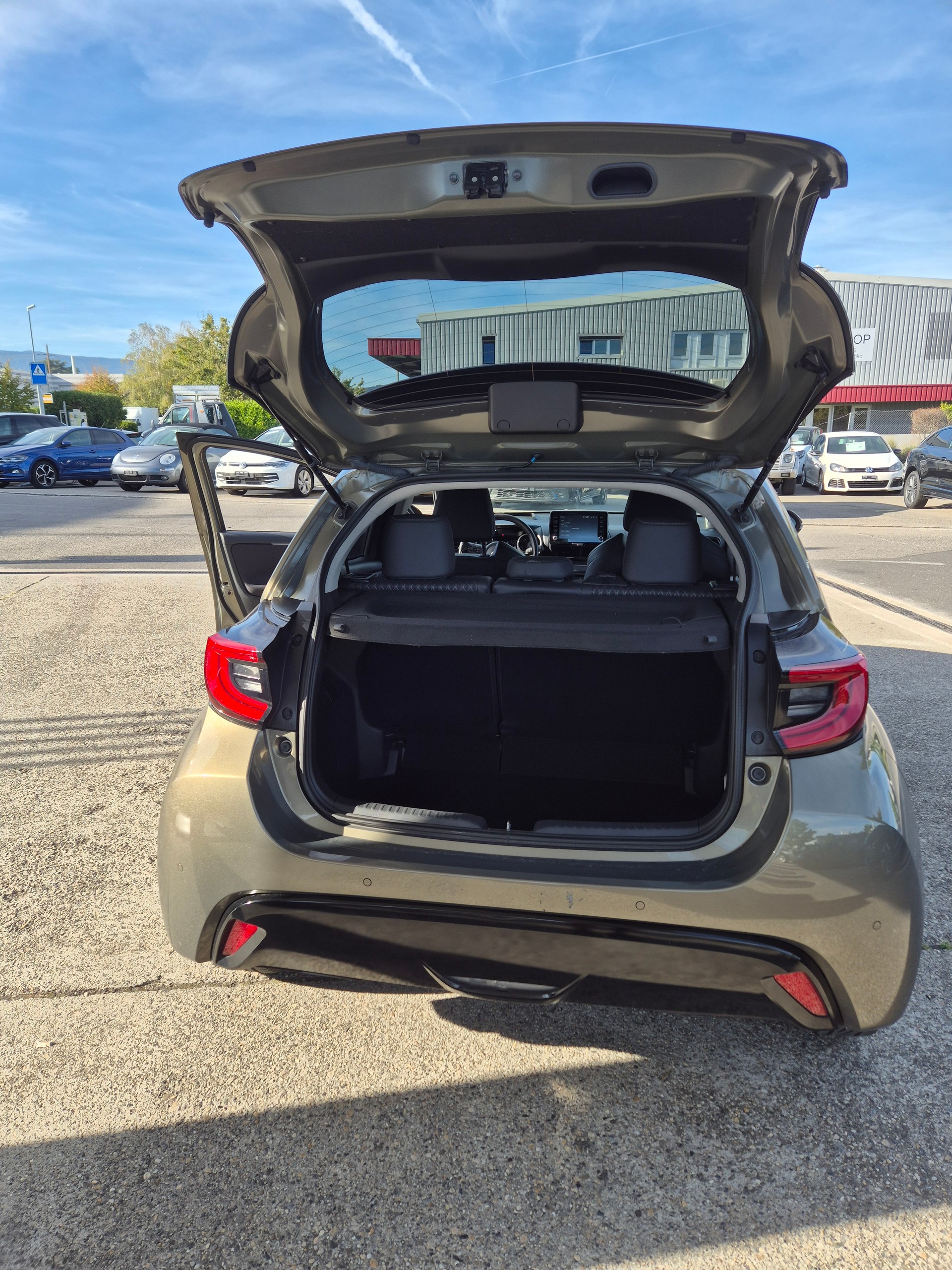 MAZDA 2 Hybrid Prime-line-image-9