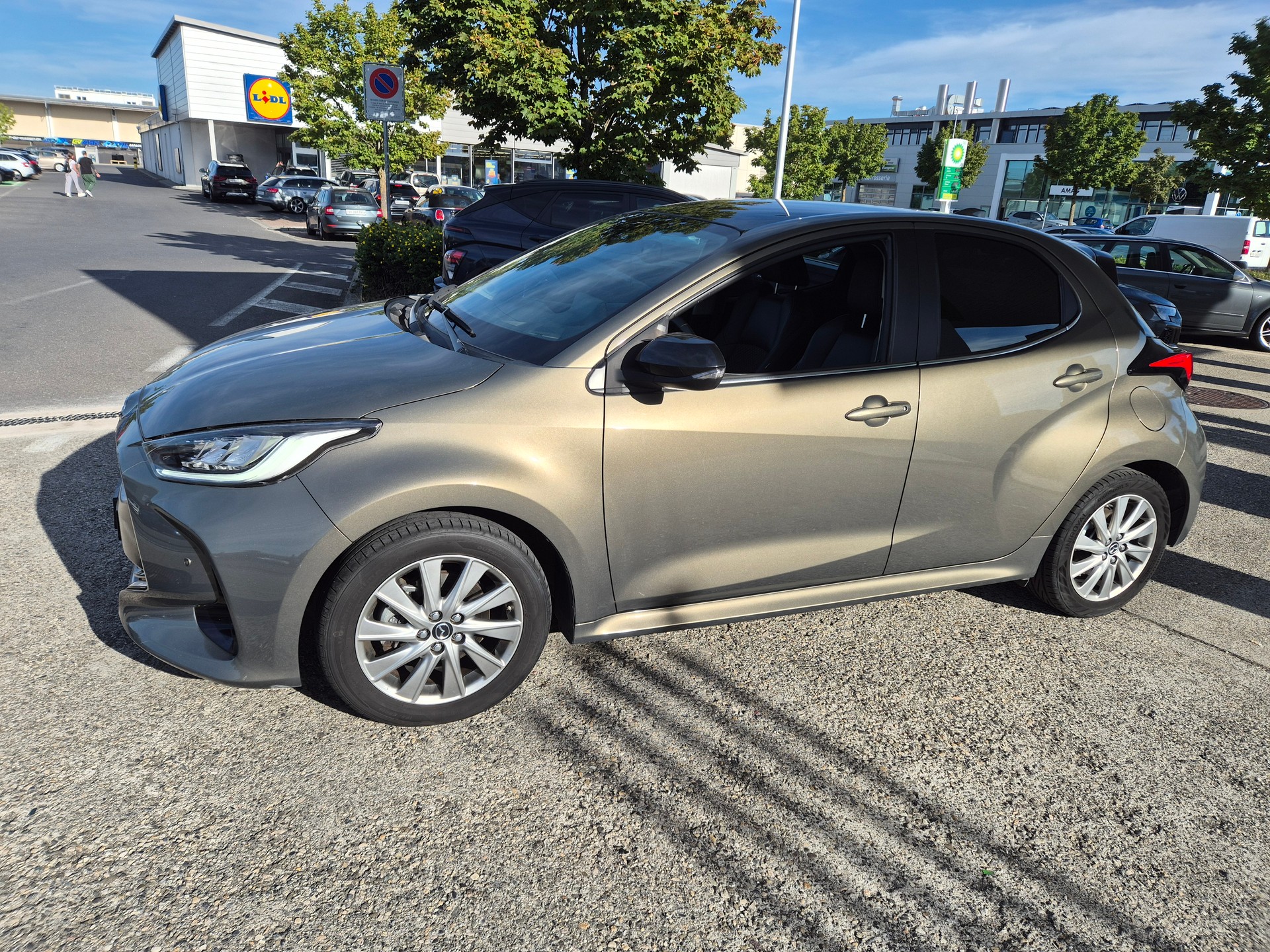 MAZDA 2 Hybrid Prime-line-image-1