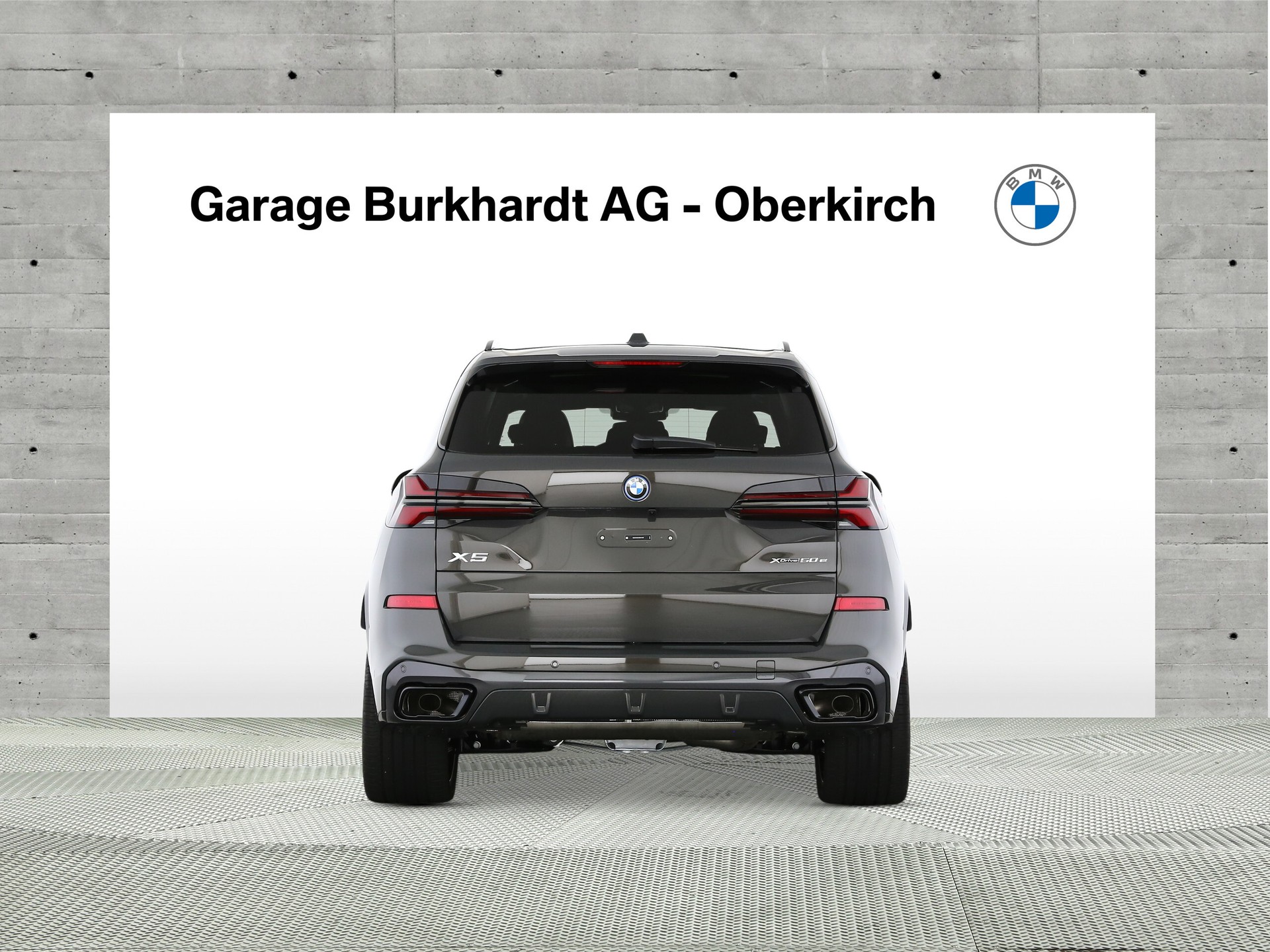 BMW X5 xDr 50e M Sport Pro-showroom-element-3
