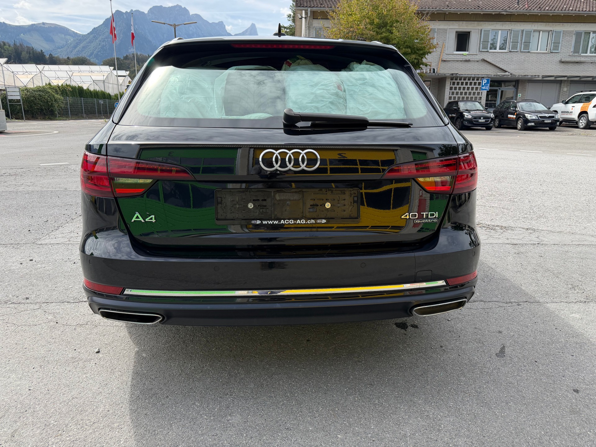 AUDI A4 Avant 40 TDI Sport quattro S-tronic-image-4