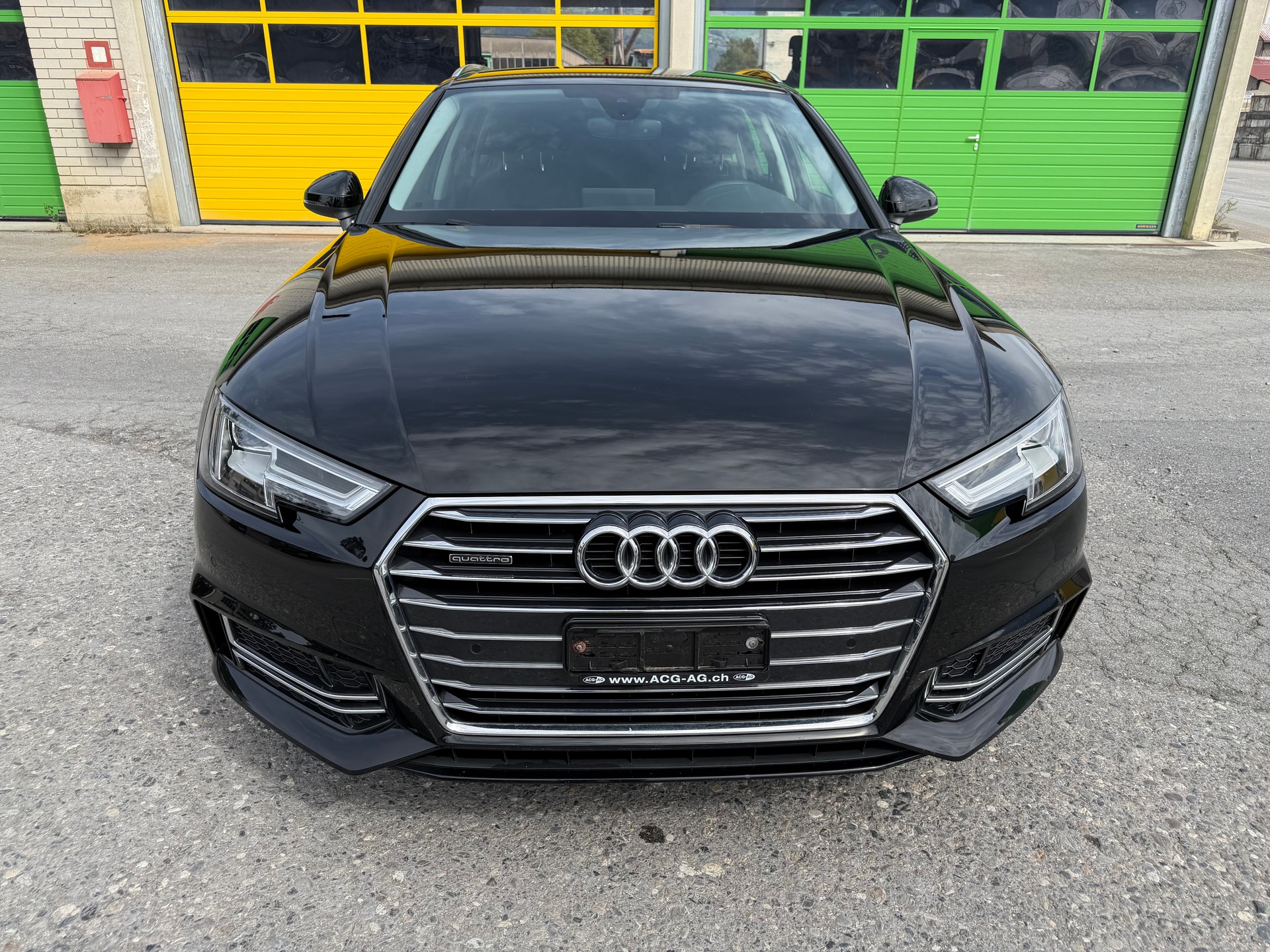 AUDI A4 Avant 40 TDI Sport quattro S-tronic-image-8