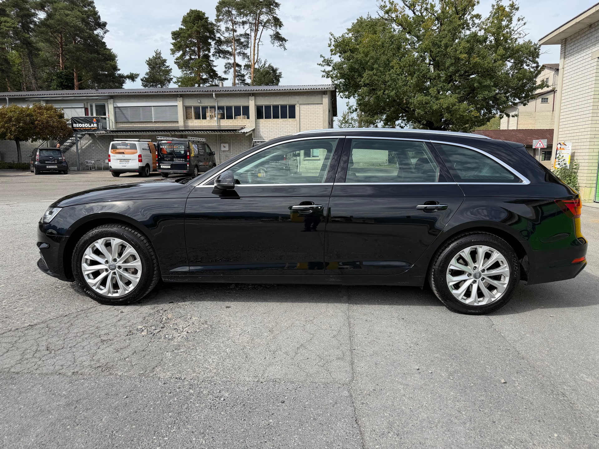 AUDI A4 Avant 40 TDI Sport quattro S-tronic-image-2