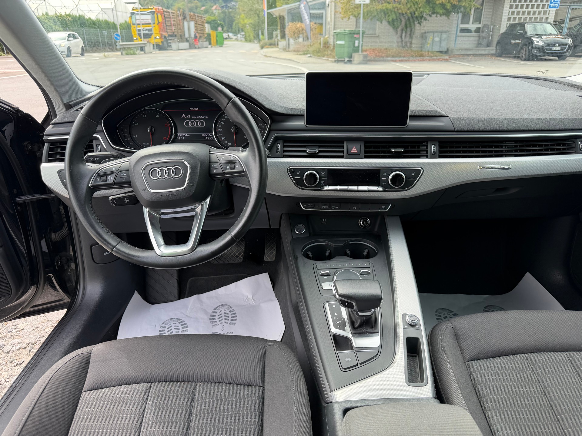 AUDI A4 Avant 40 TDI Sport quattro S-tronic-image-11