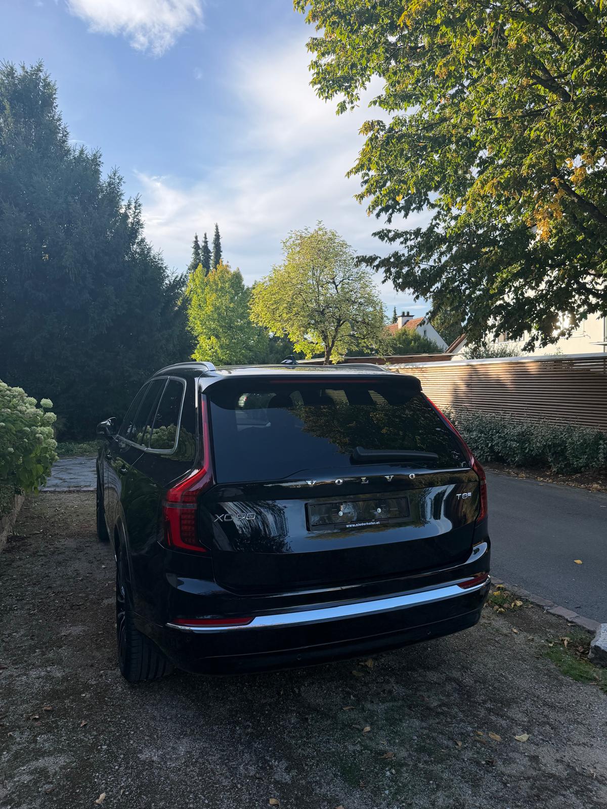 VOLVO T8 AWD PLUG-IN HYBRID ULTRA BRIGHT-image-3