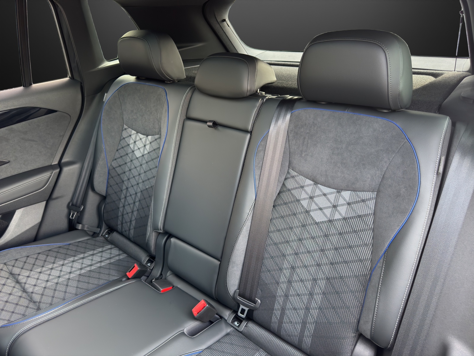 VW Tiguan 1.5 TSI evo2 eHybrid R-Line DSG-image-8