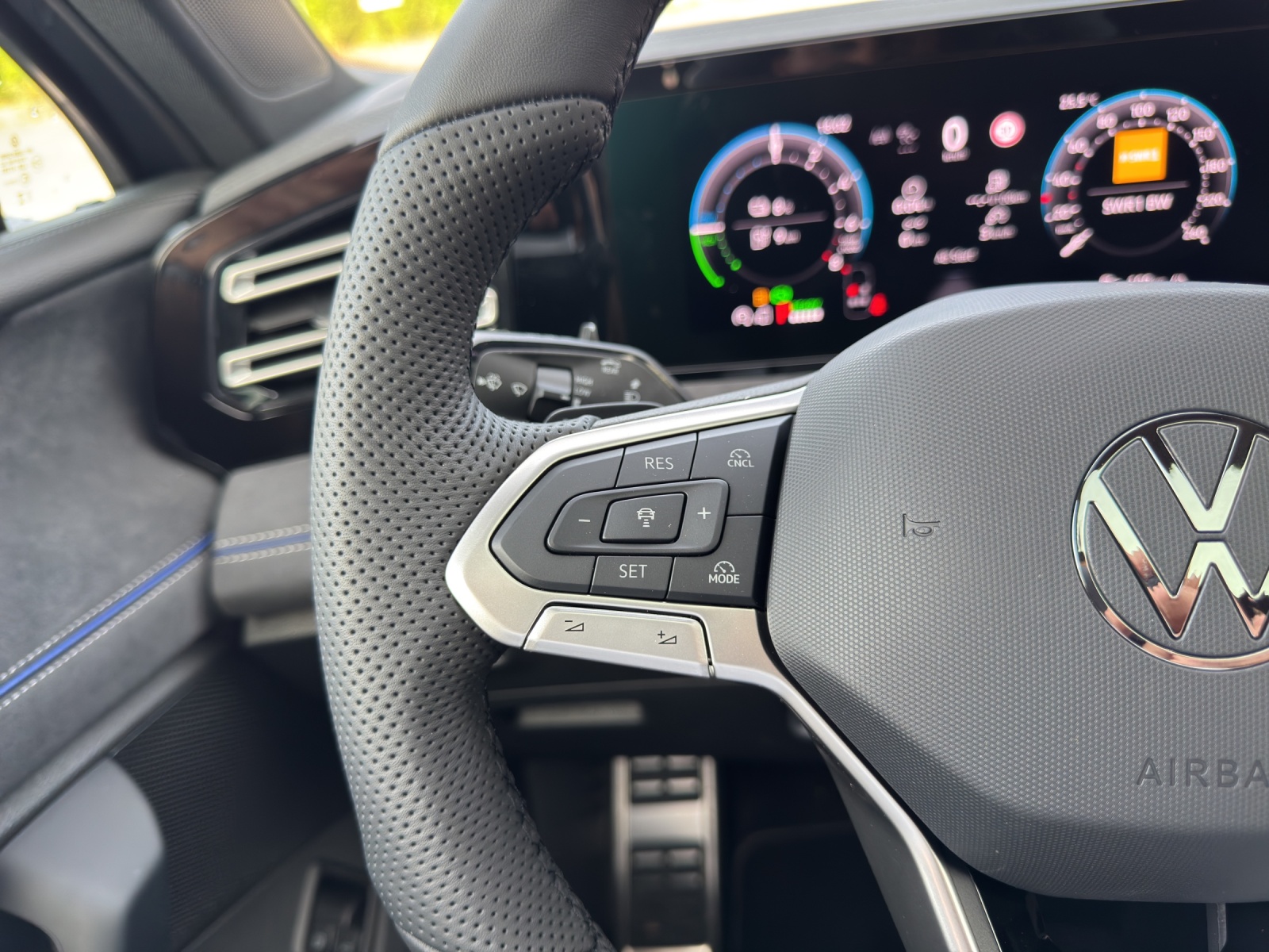 VW Tiguan 1.5 TSI evo2 eHybrid R-Line DSG-image-17