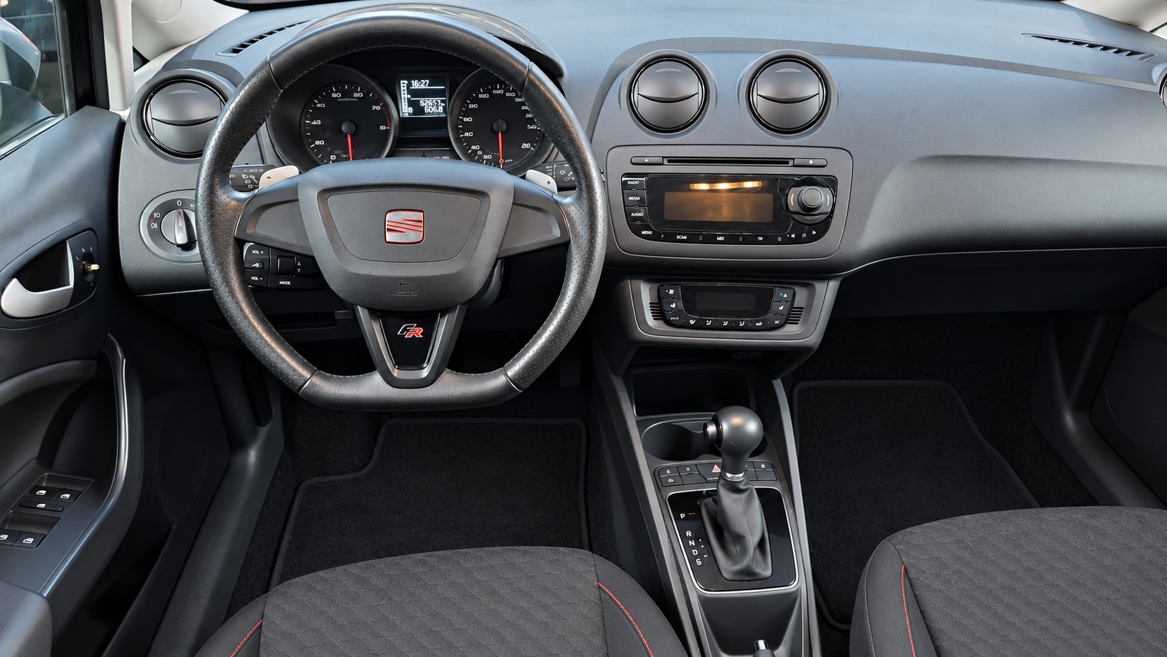 SEAT Ibiza 1.4 TSI FR DSG-image-6