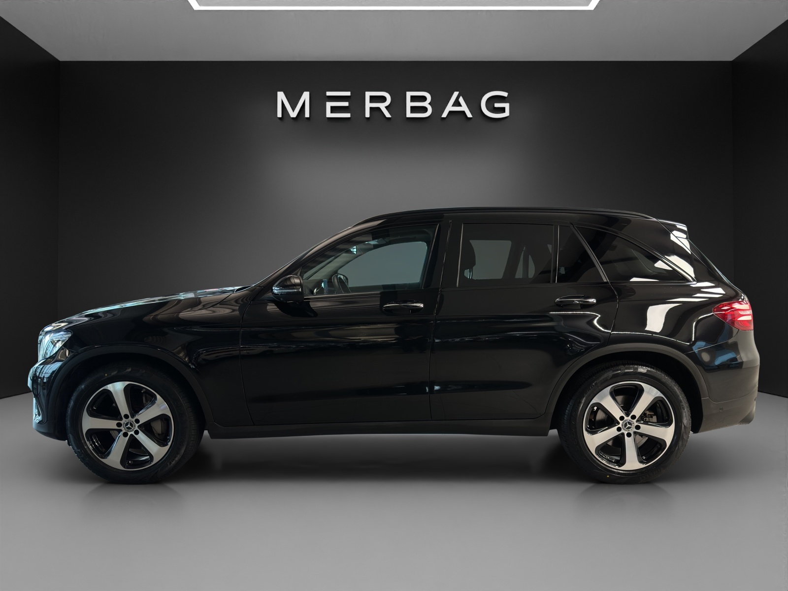MERCEDES-BENZ GLC 300 Exclusive 4Matic-image-2