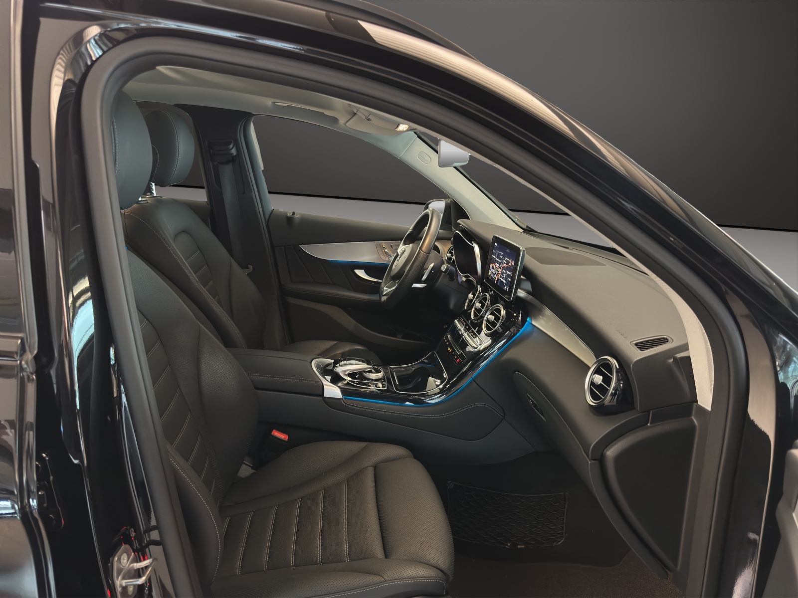 MERCEDES-BENZ GLC 300 Exclusive 4Matic-image-10