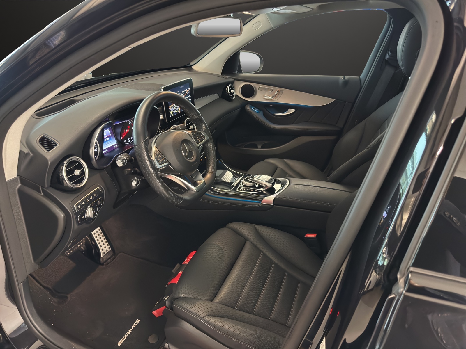 MERCEDES-BENZ GLC 300 Exclusive 4Matic-image-8