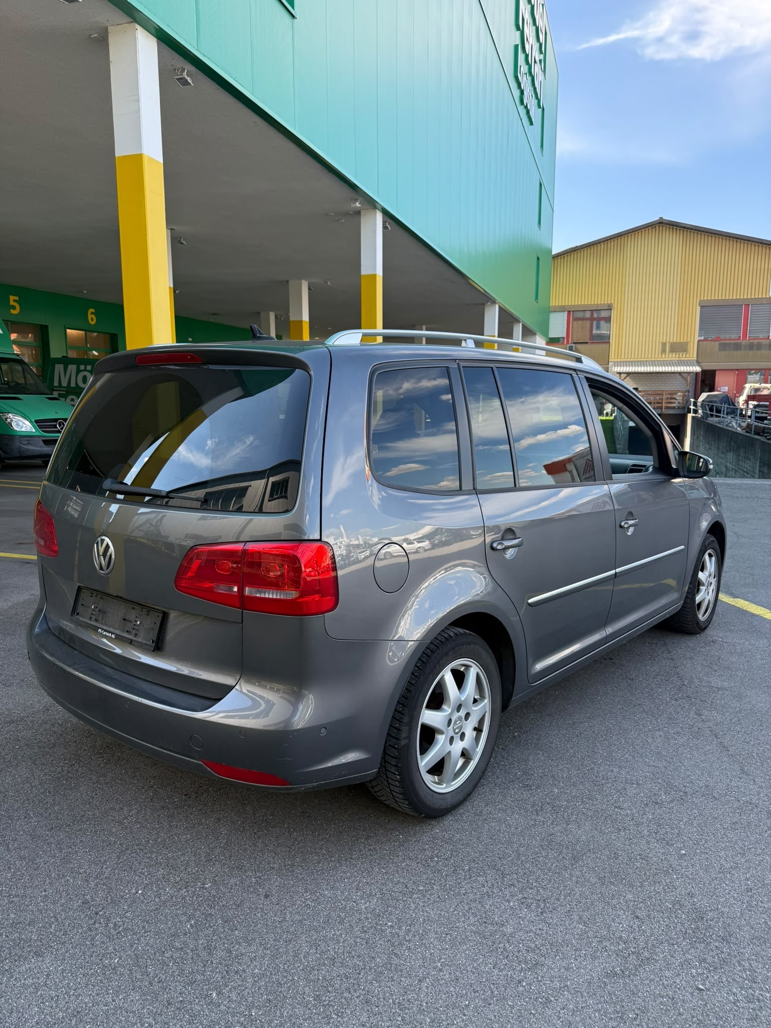 VW Touran 1.4 TSI Highline DSG-image-6