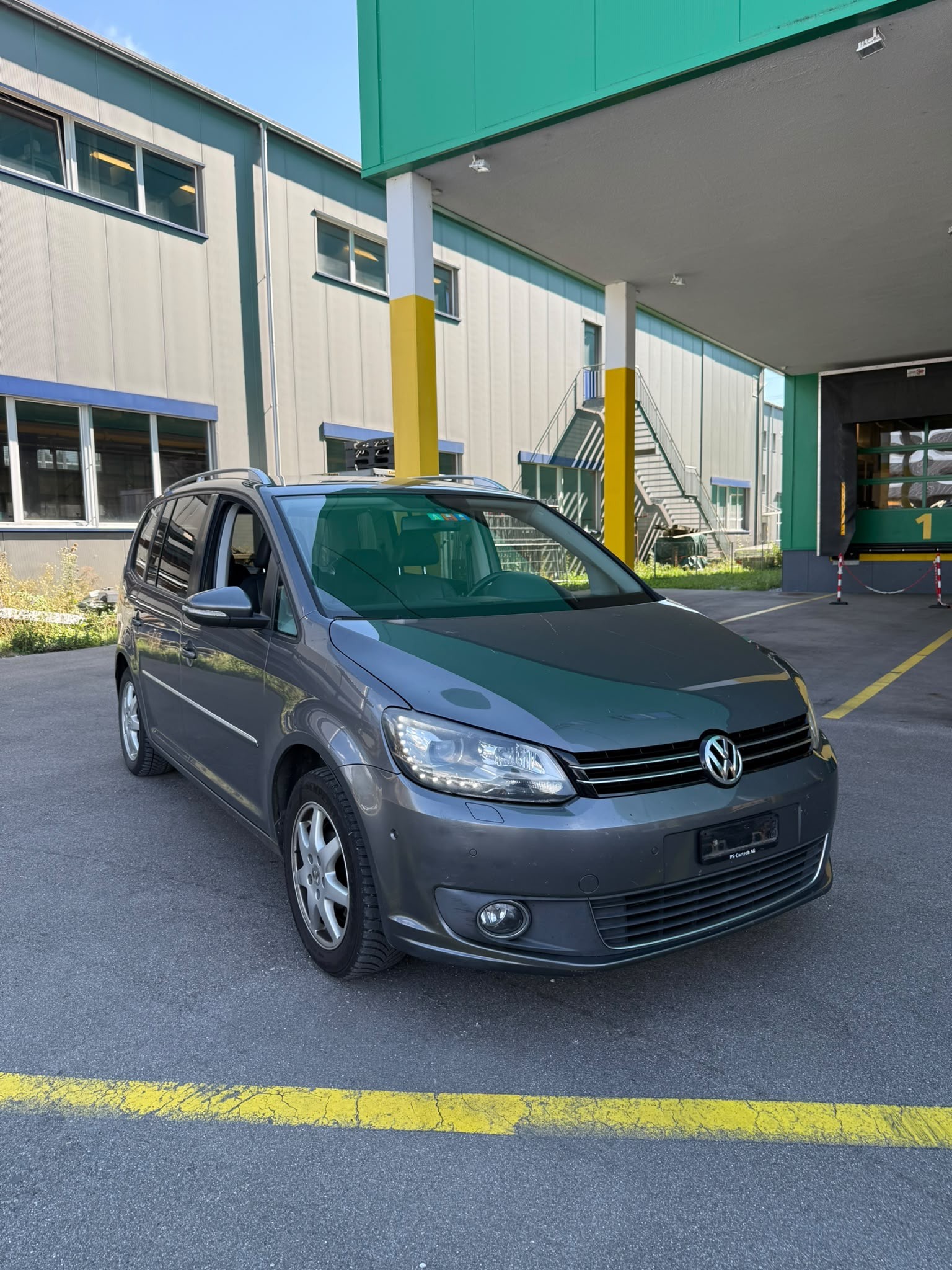 VW Touran 1.4 TSI Highline DSG-image-0