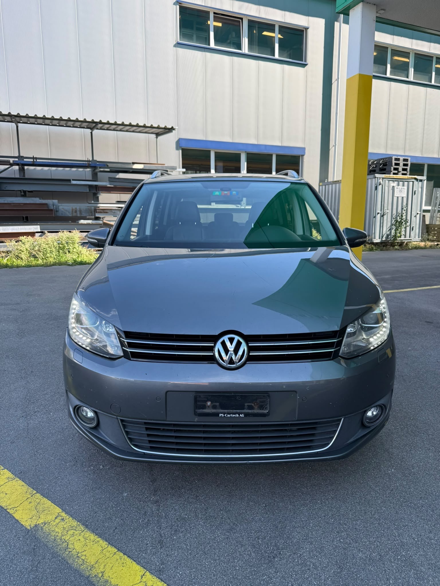 VW Touran 1.4 TSI Highline DSG-image-1