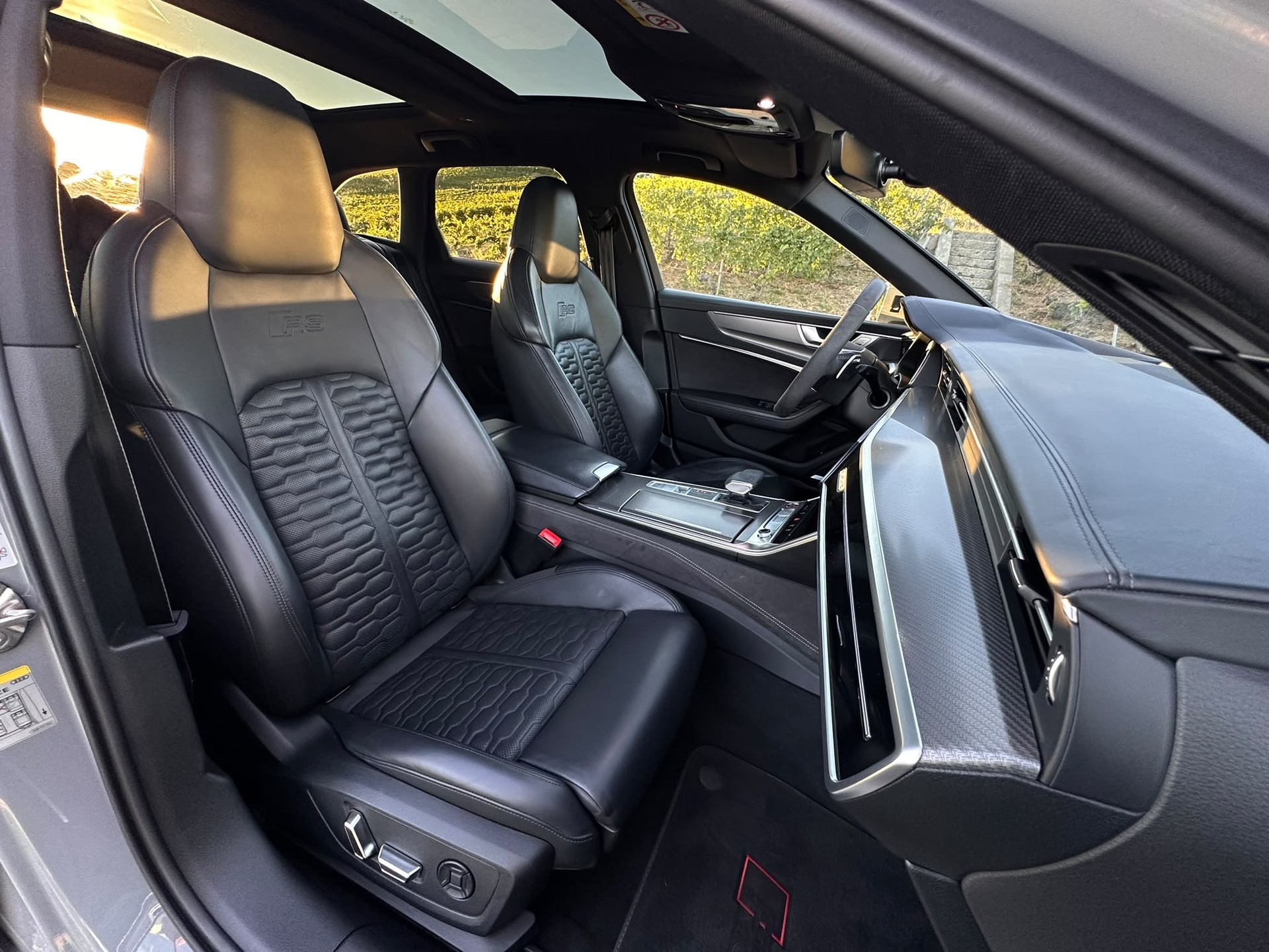 AUDI RS6 Avant 4.0 TFSI V8 quattro-image-8