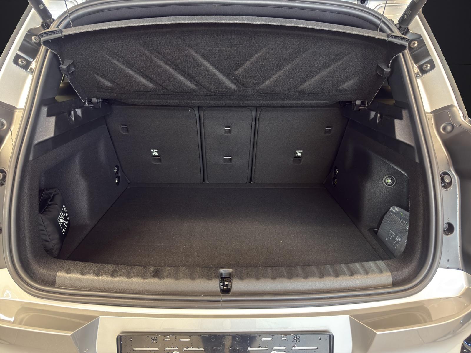 MINI Countryman U25 2.0i John Cooper Works ALL4-image-13