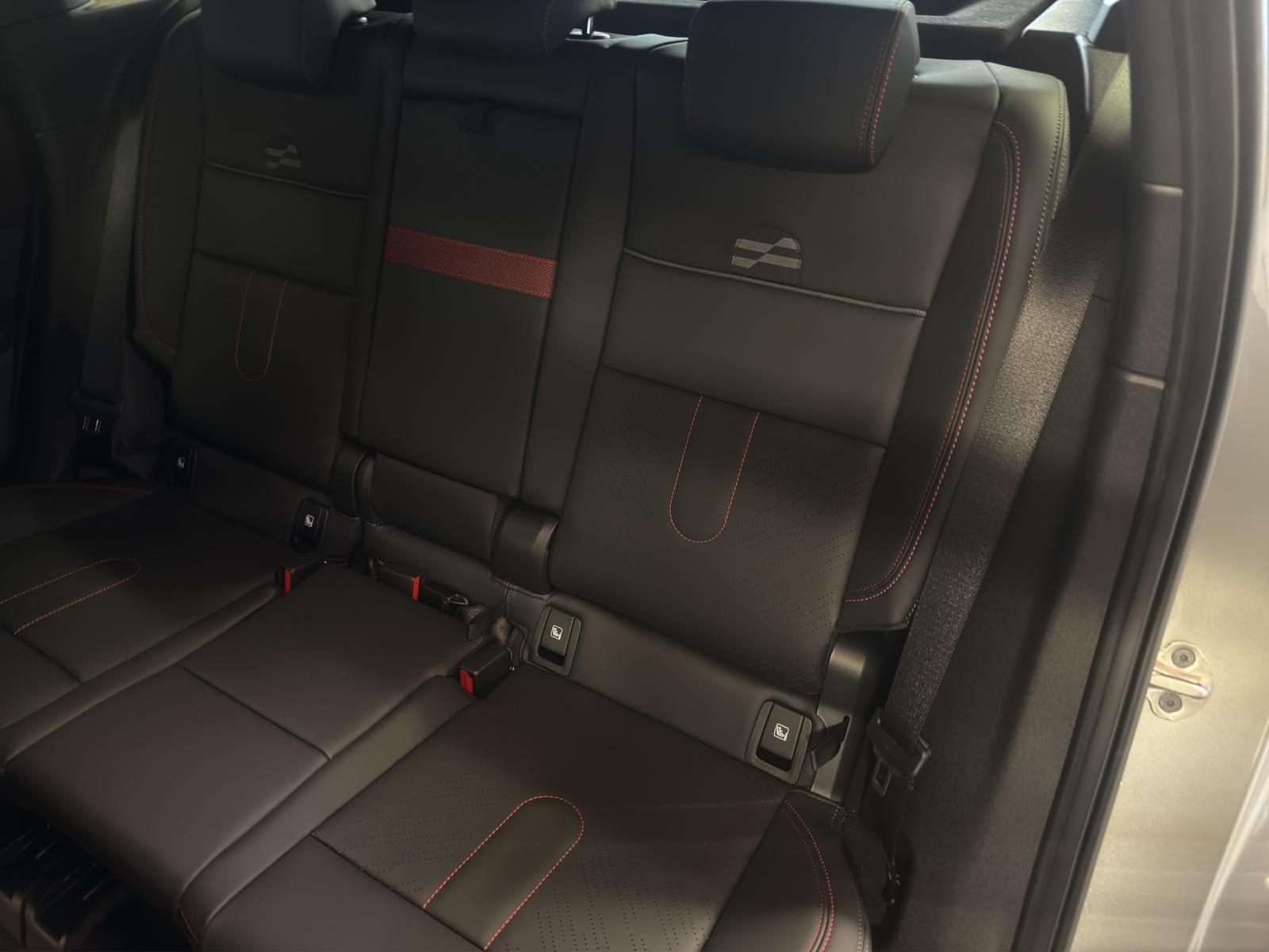 MINI Countryman U25 2.0i John Cooper Works ALL4-image-12